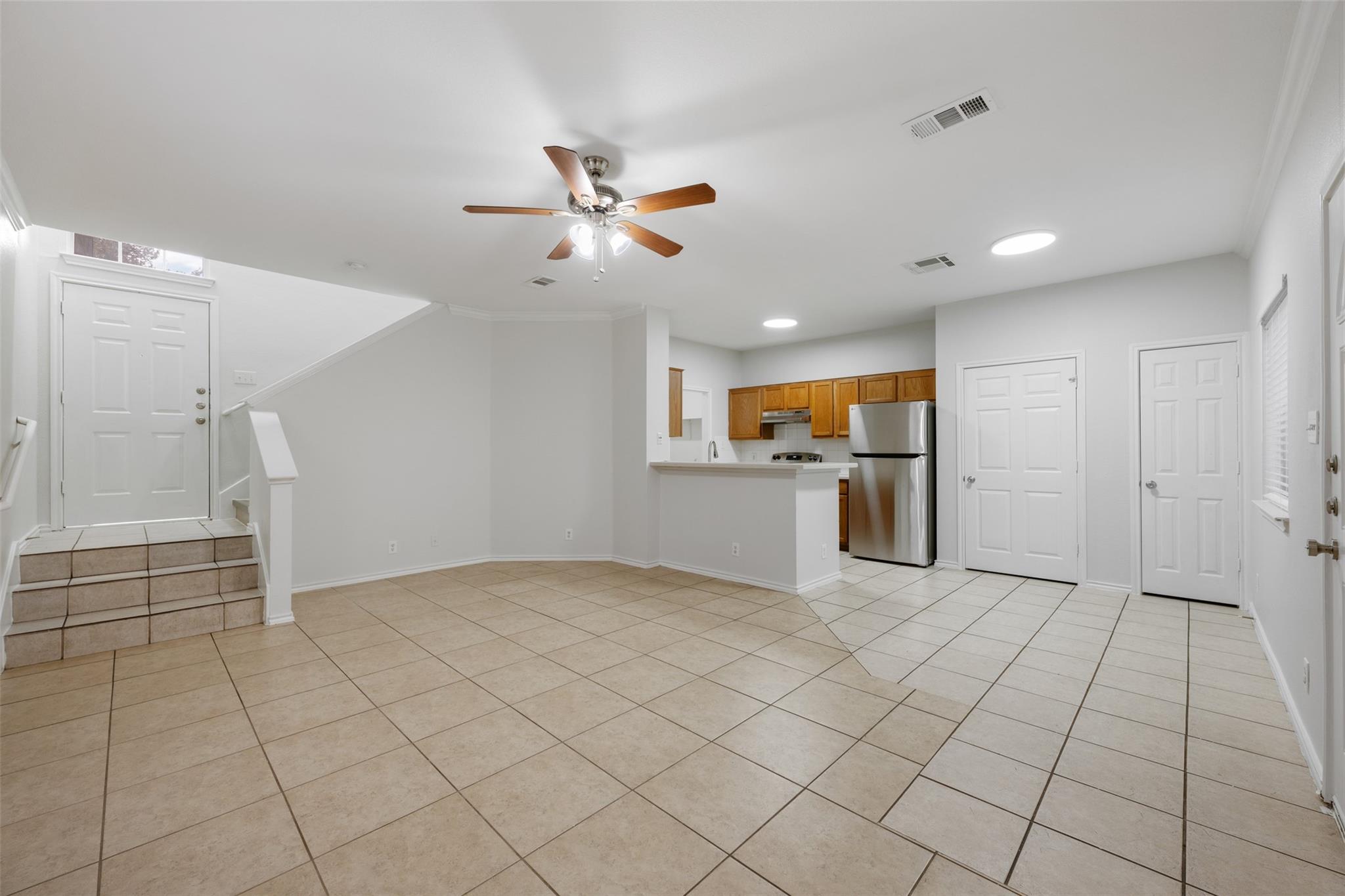 1720 Constantino Cir # B, Austin, TX 78745