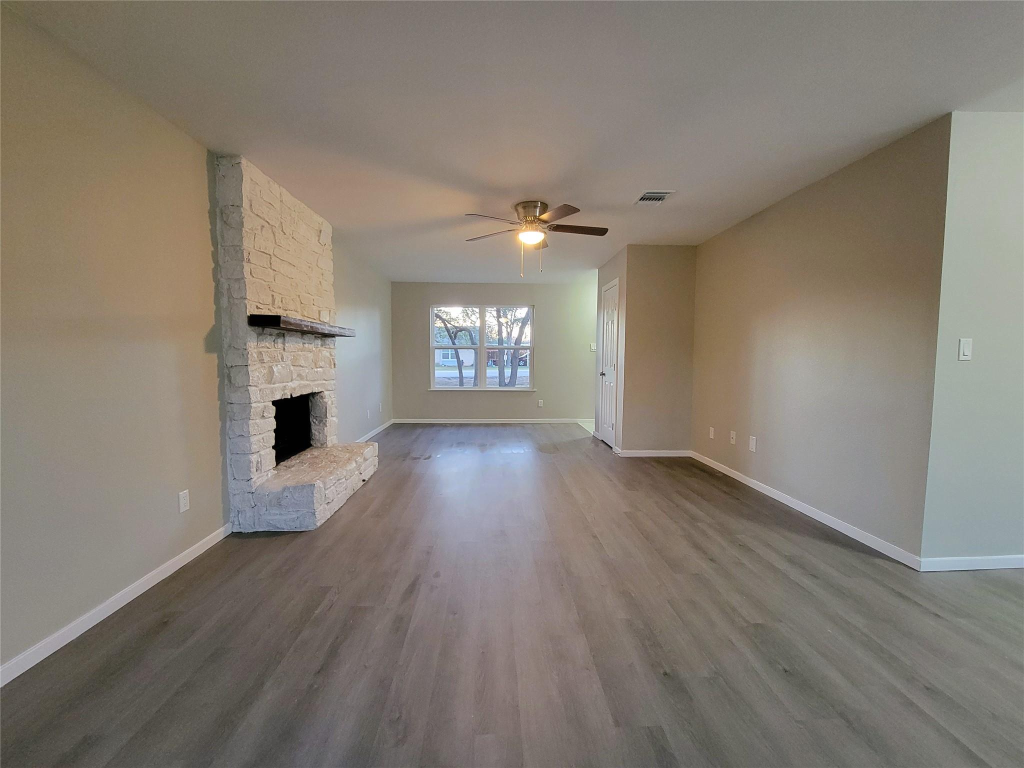 1900 Limerick Ln, Leander, TX 78641