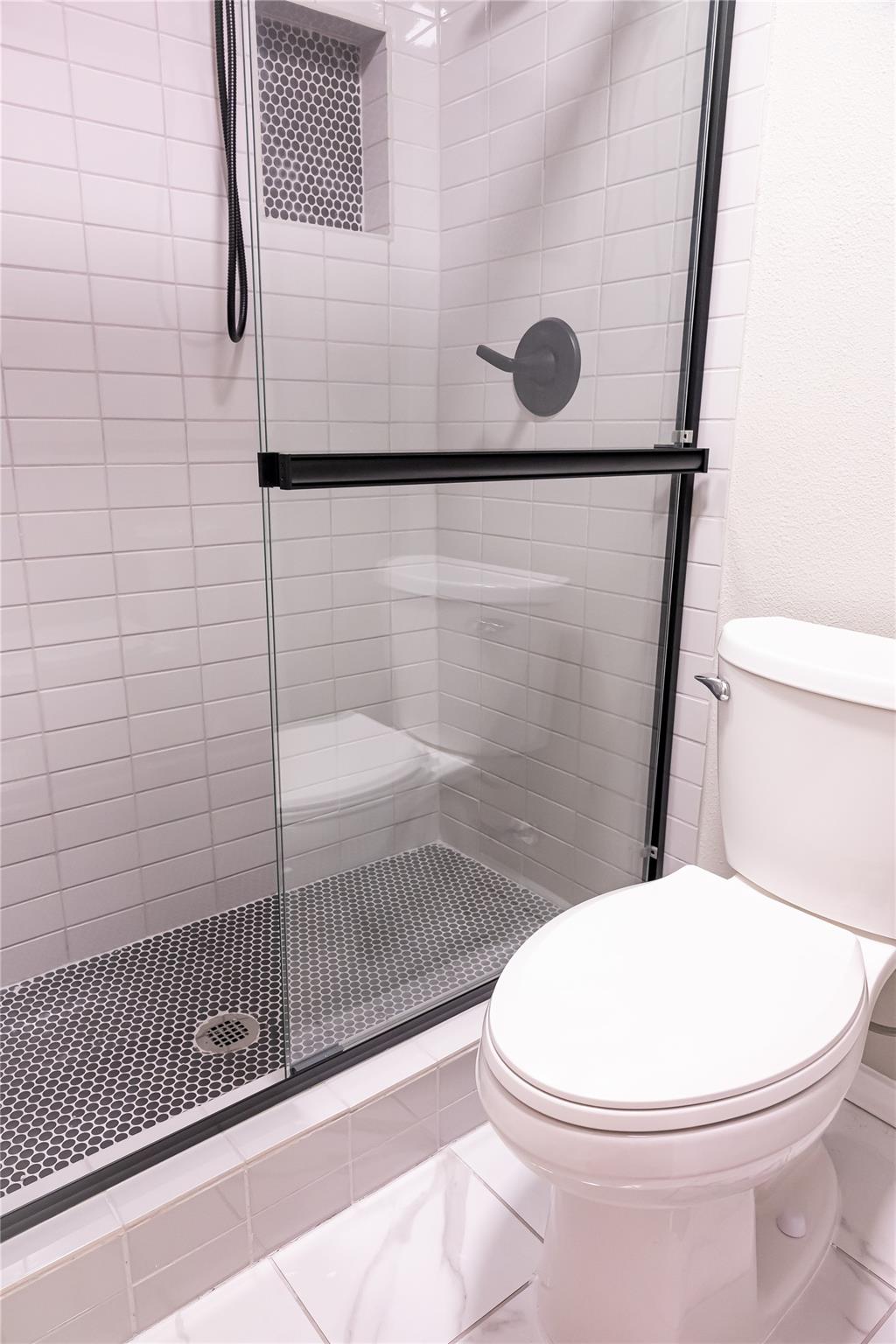 1900 Limerick Ln, Leander, TX 78641