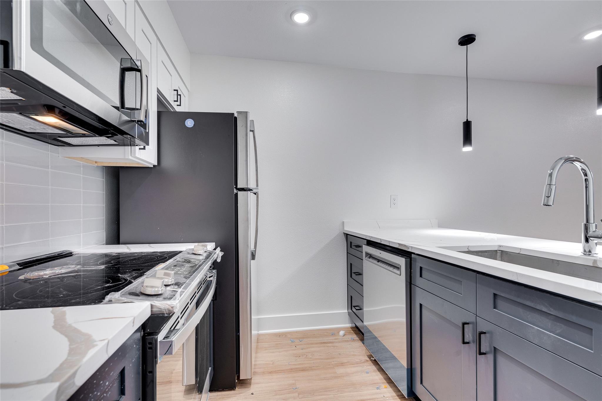 202 E 45th St # 205, Austin, TX 78751