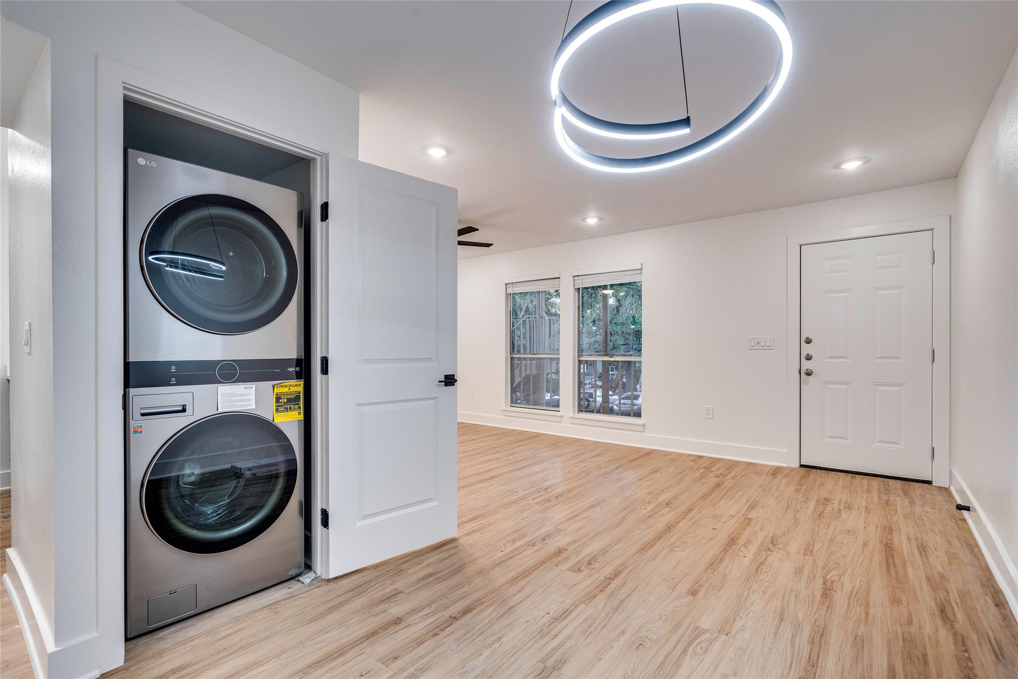 202 E 45th St # 205, Austin, TX 78751