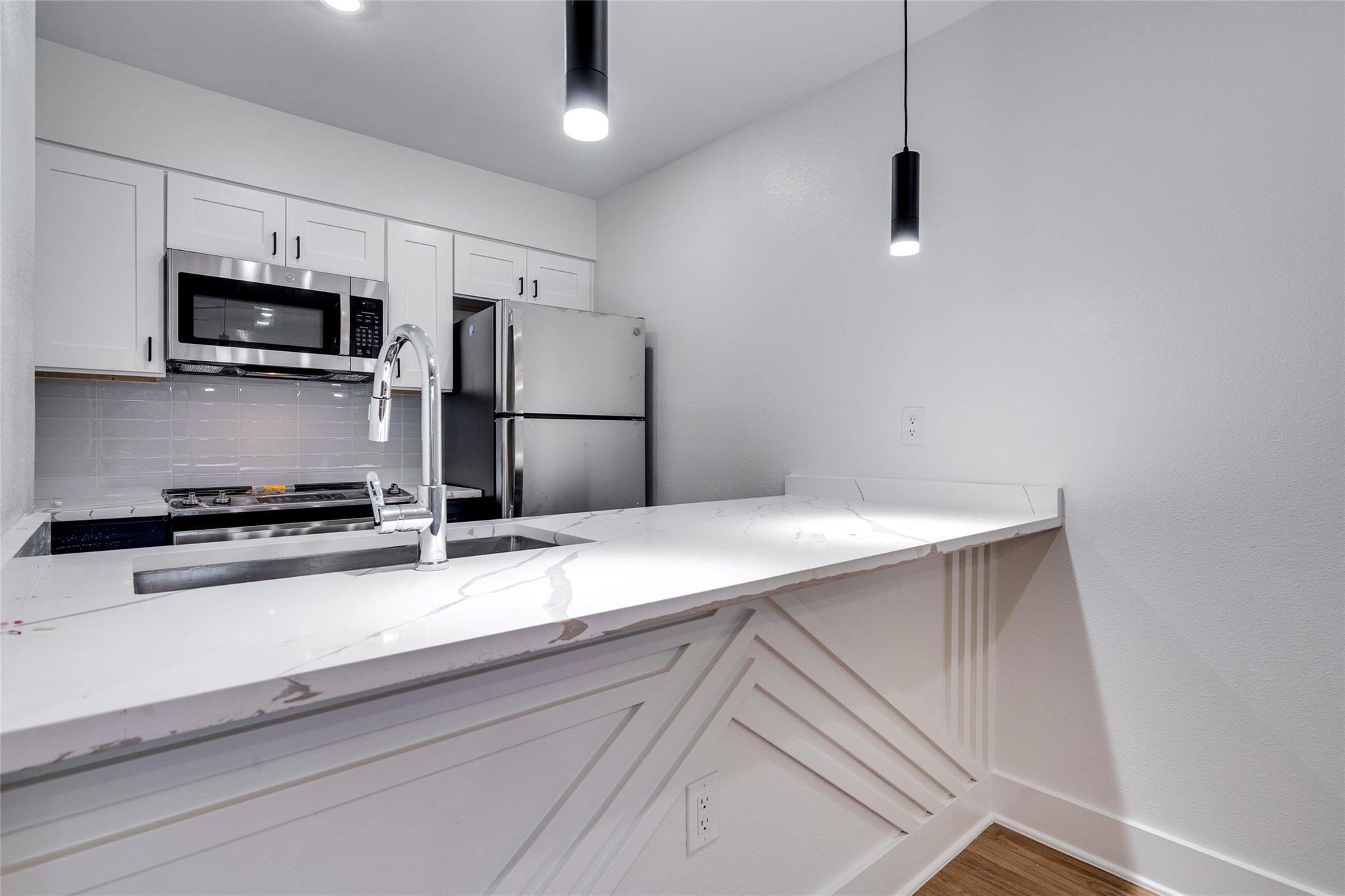 202 E 45th St # 205, Austin, TX 78751