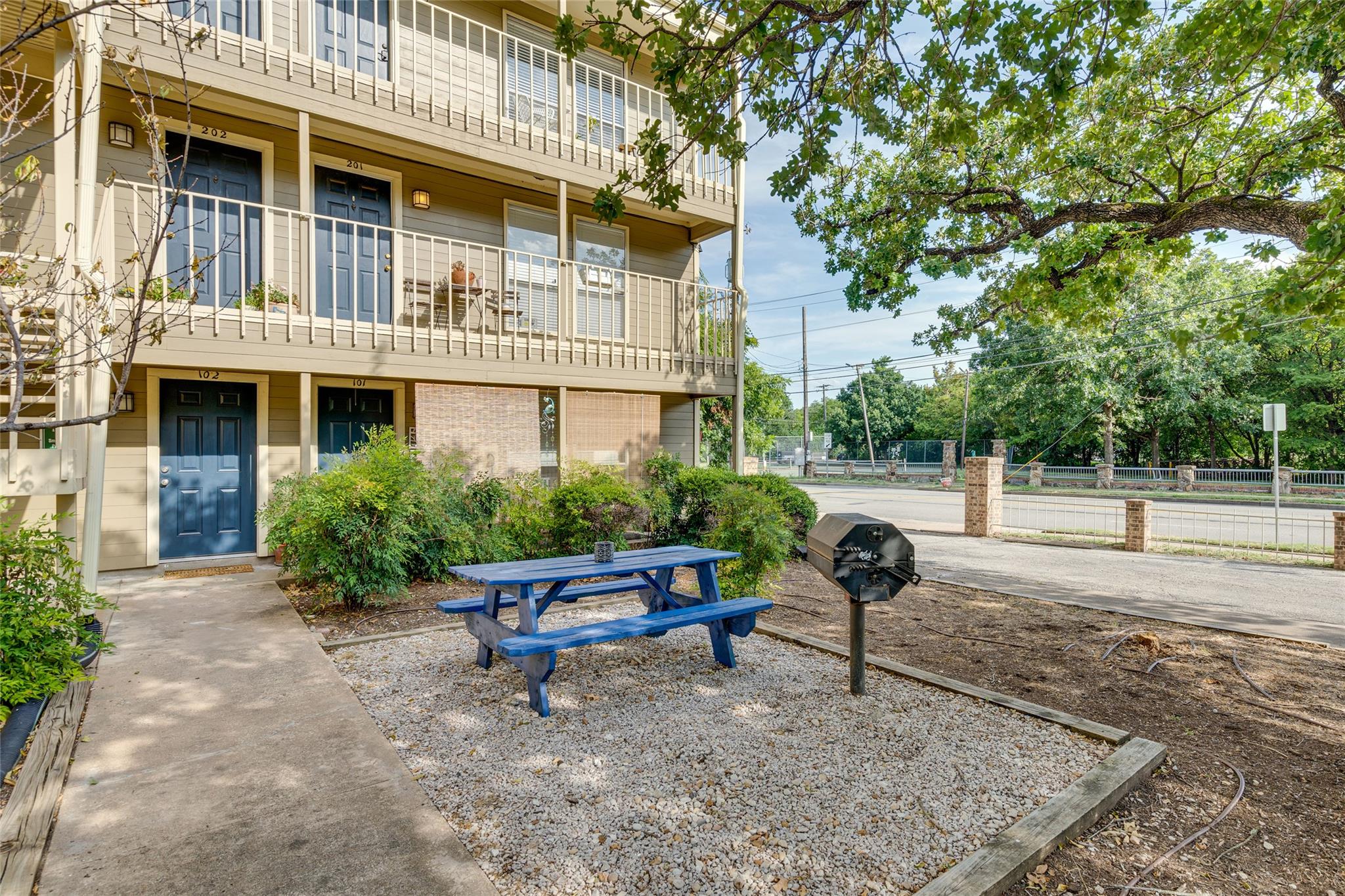 202 E 45th St # 205, Austin, TX 78751