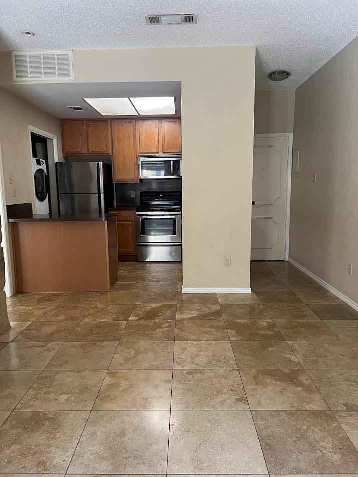 806 W 24th St # 121, Austin, TX 78705