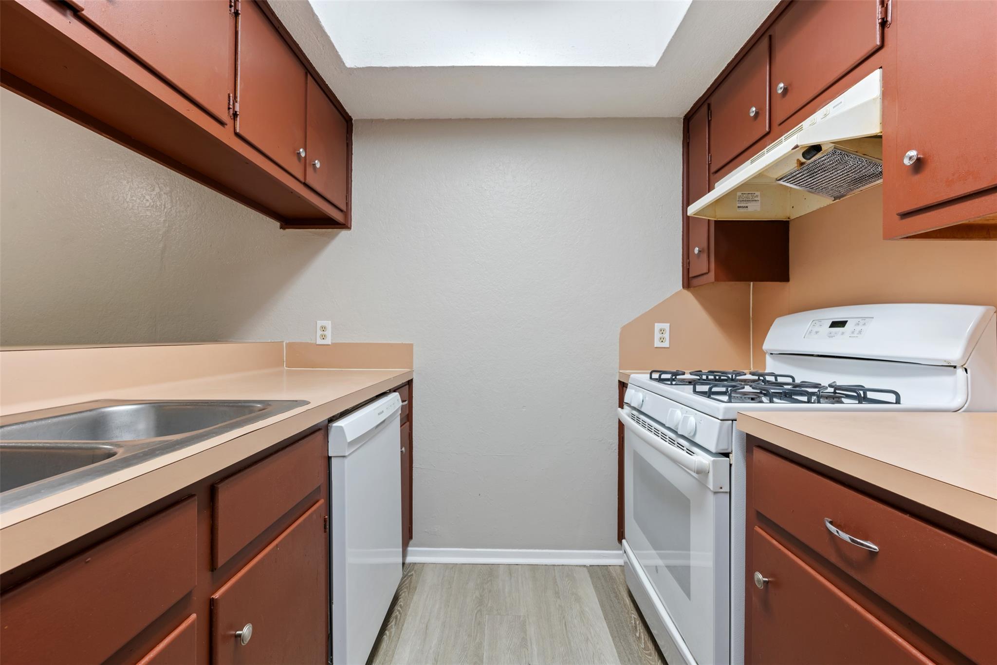 1805 RAWHIDE Loop, Round Rock, TX 78681