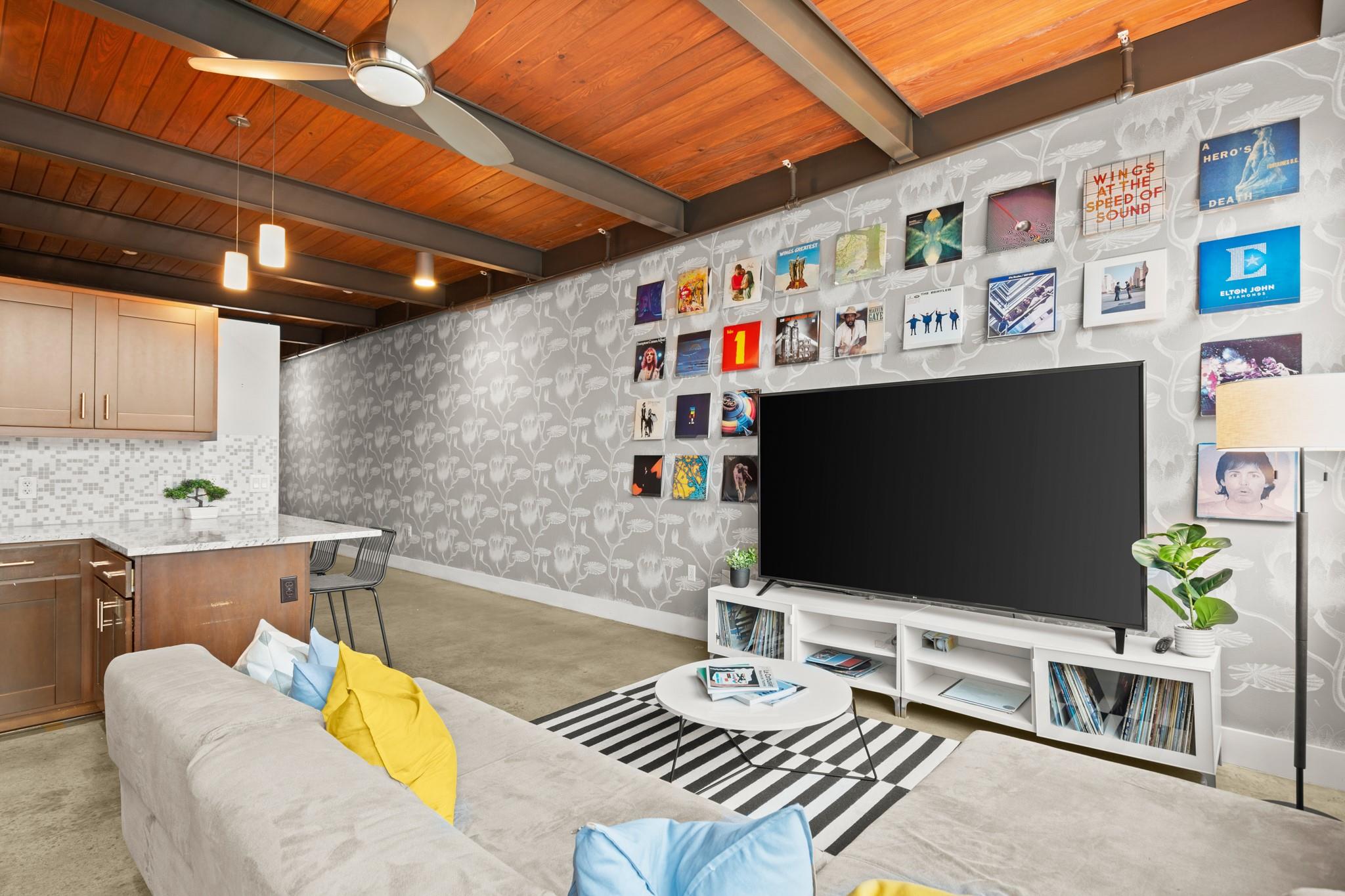 2205 N Lamar Blvd # 114, Austin, TX 78705