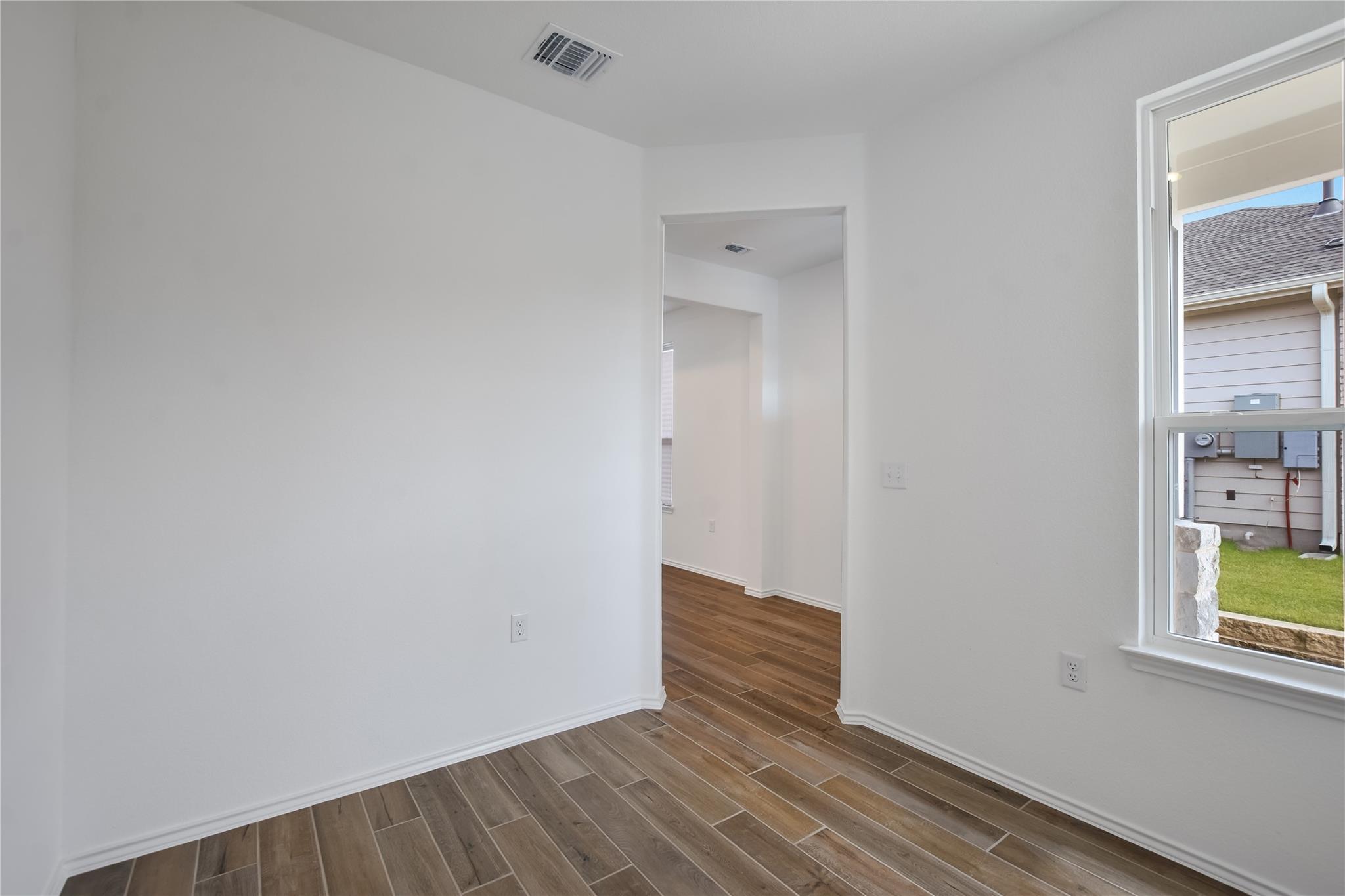 103 Cross Bar St, Georgetown, TX 78633