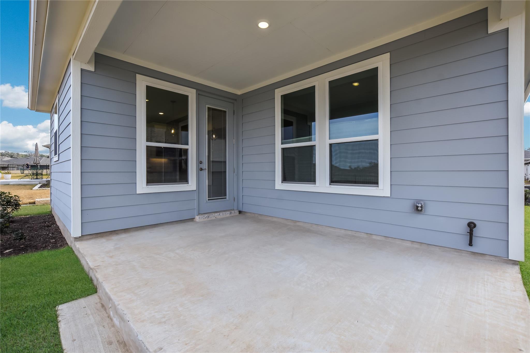 103 Cross Bar St, Georgetown, TX 78633