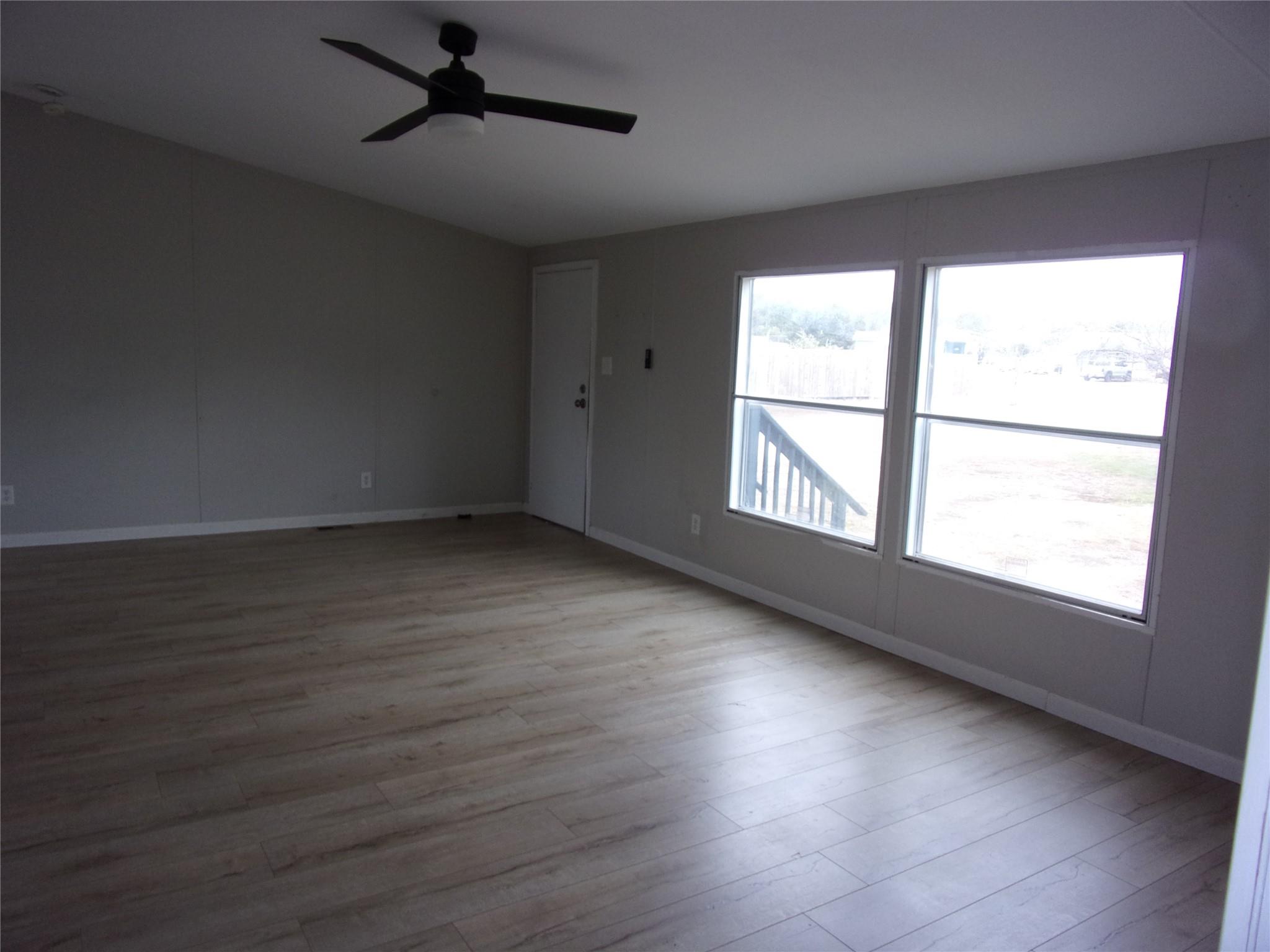 360 Rangeland Rd, Blanco, TX 78606