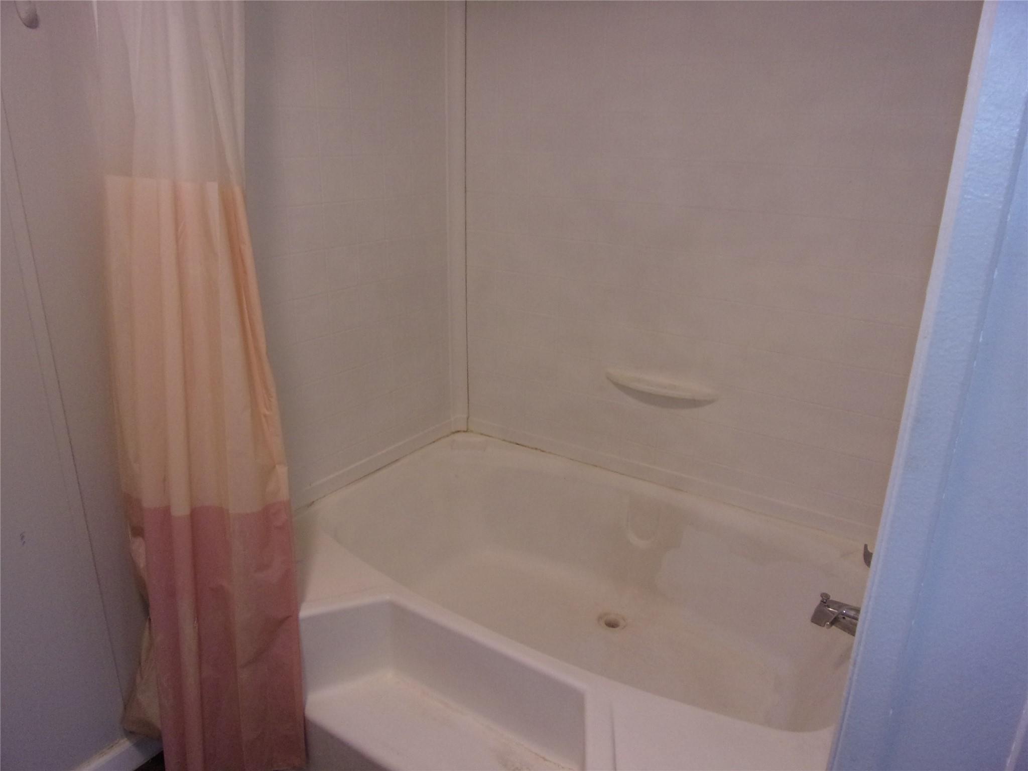 360 Rangeland Rd, Blanco, TX 78606