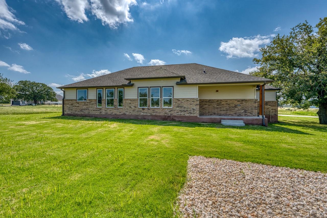 206 Oak Grove Pkwy, Kingsland, TX 78639