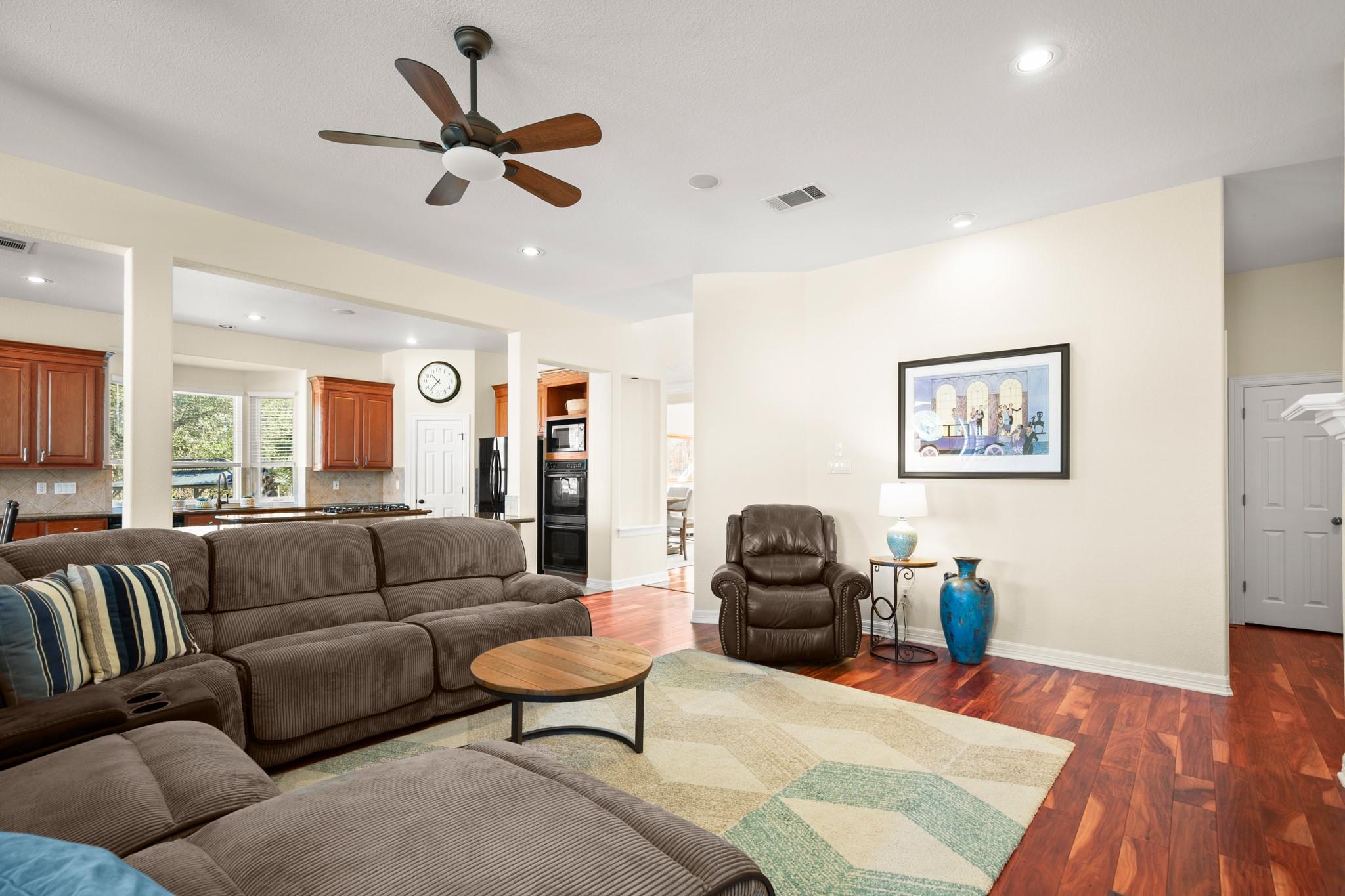 1543 Weiskopf Loop, Round Rock, TX 78664