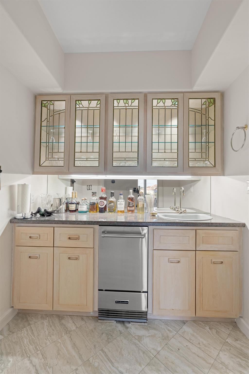 26100 Countryside Dr, Spicewood, TX 78669