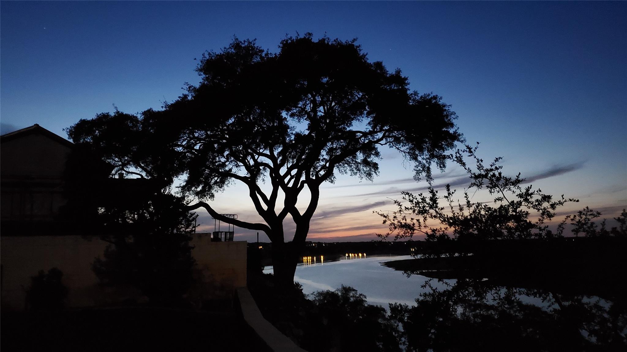 26100 Countryside Dr, Spicewood, TX 78669