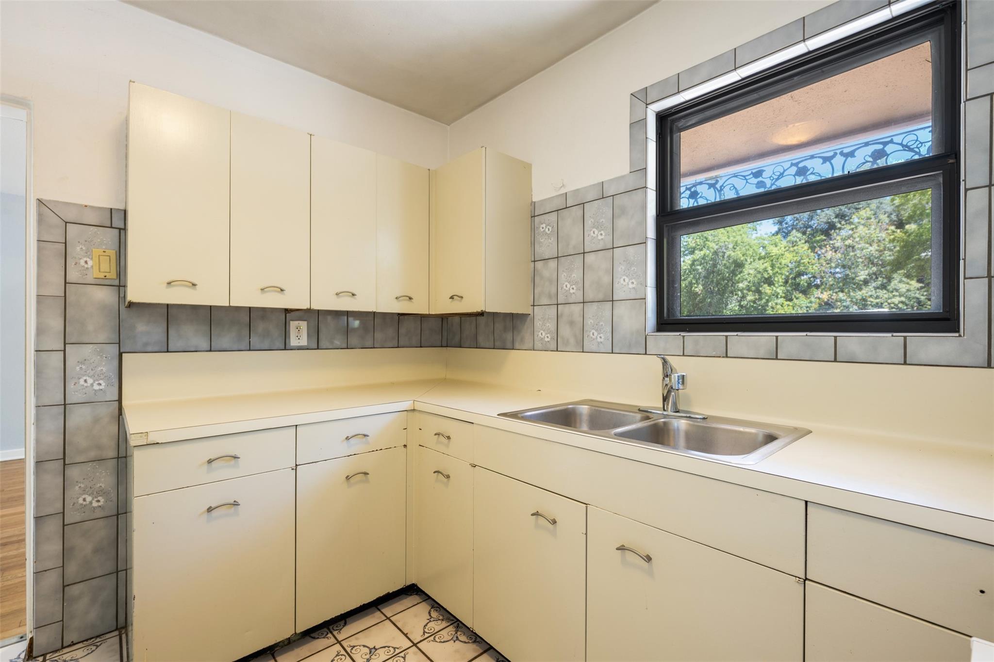 1401 Kirkwood Rd # A, Austin, TX 78722