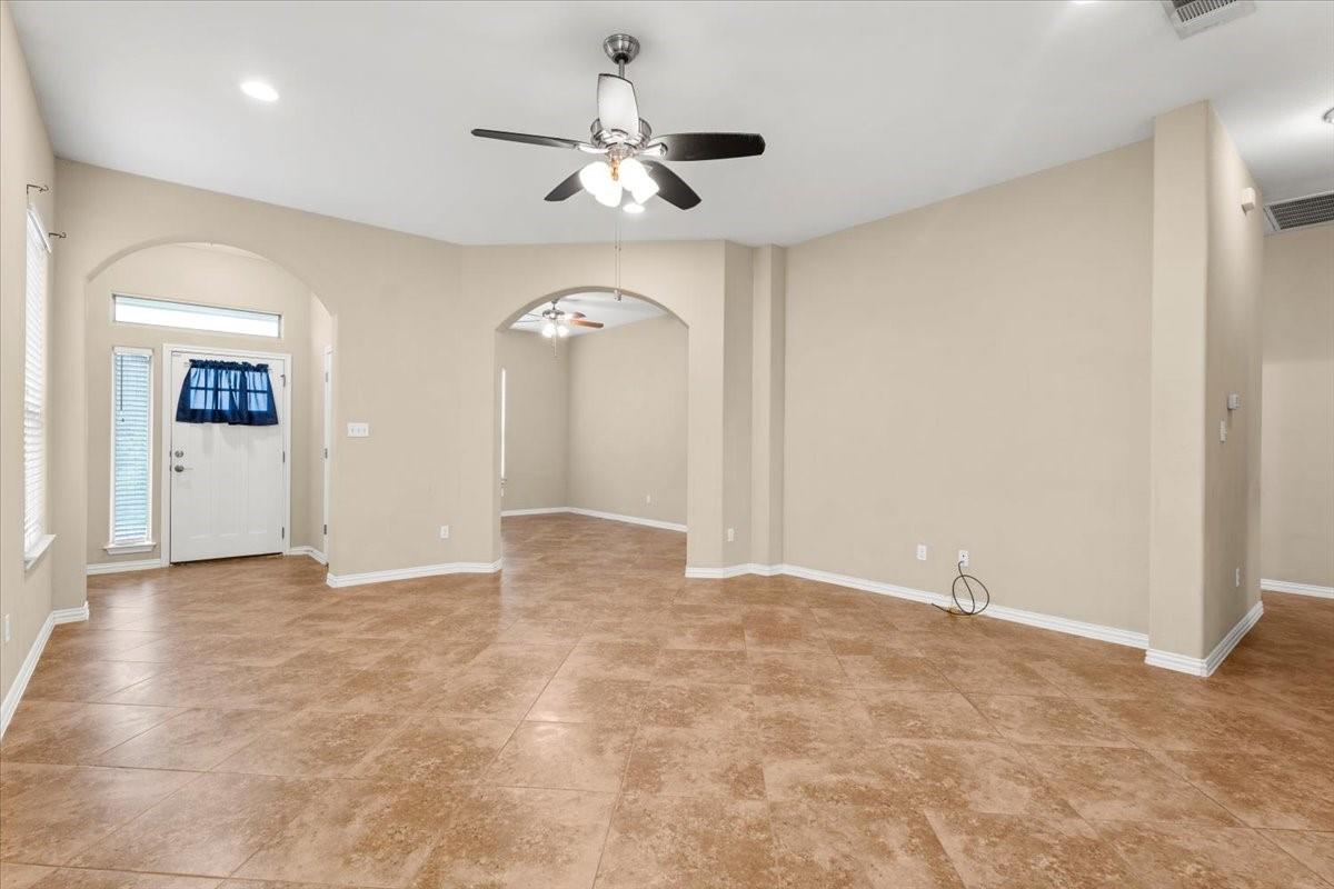 105 Keo Keo Ct, Bastrop, TX 78602