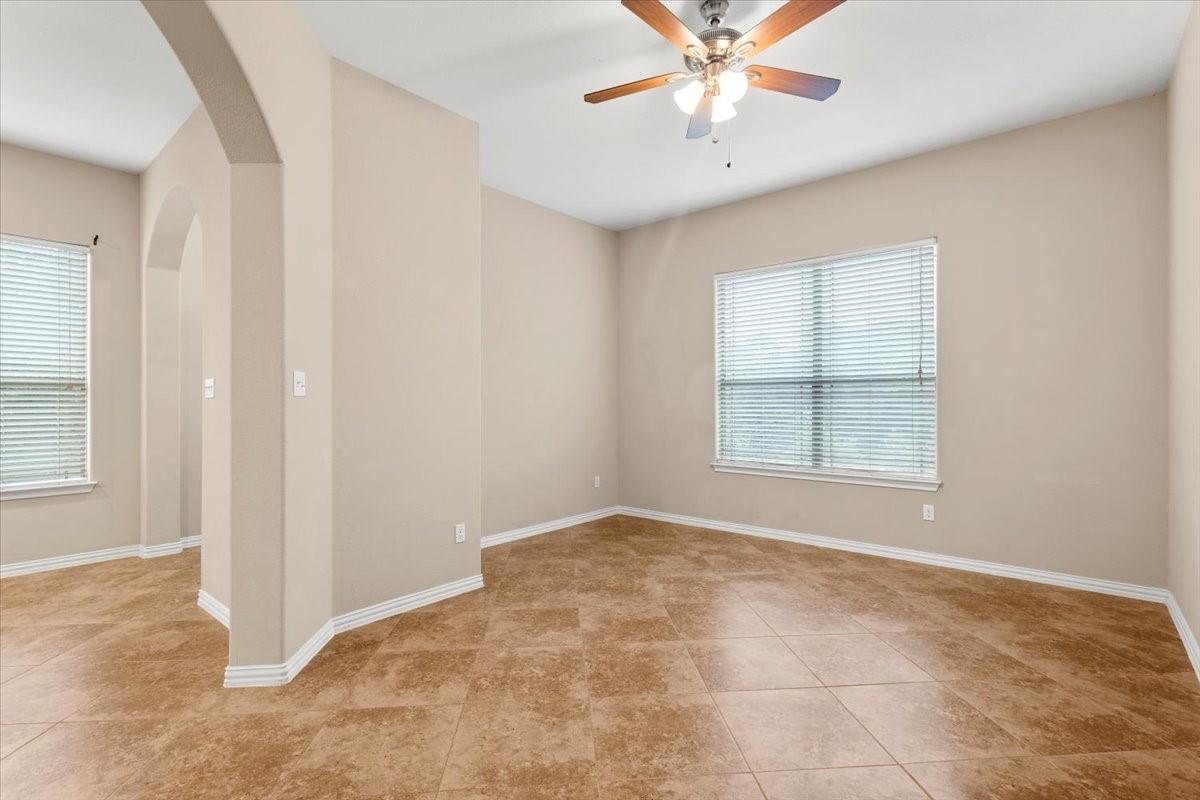 105 Keo Keo Ct, Bastrop, TX 78602