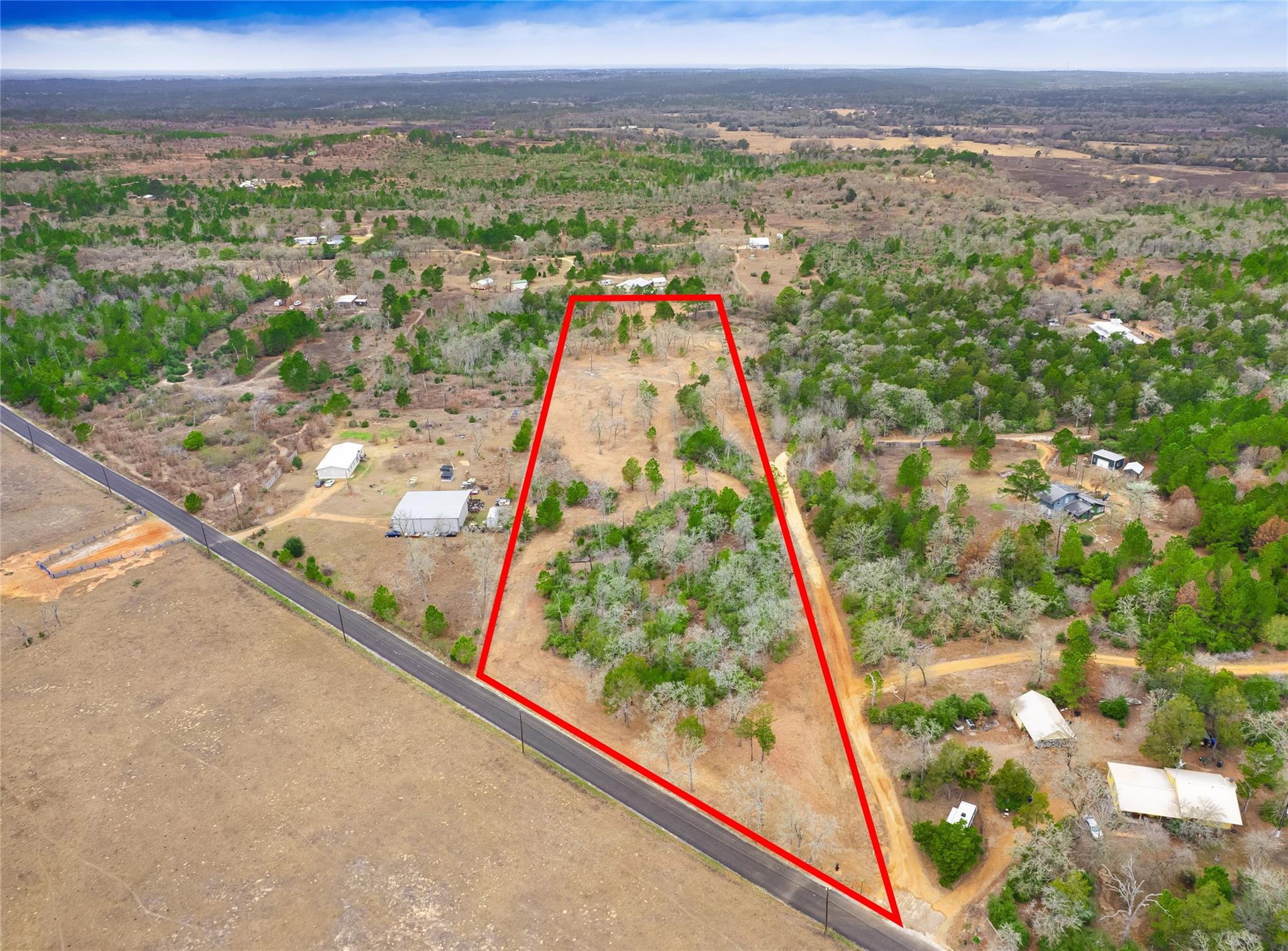 123 Abbey Ln, Smithville, TX 78957