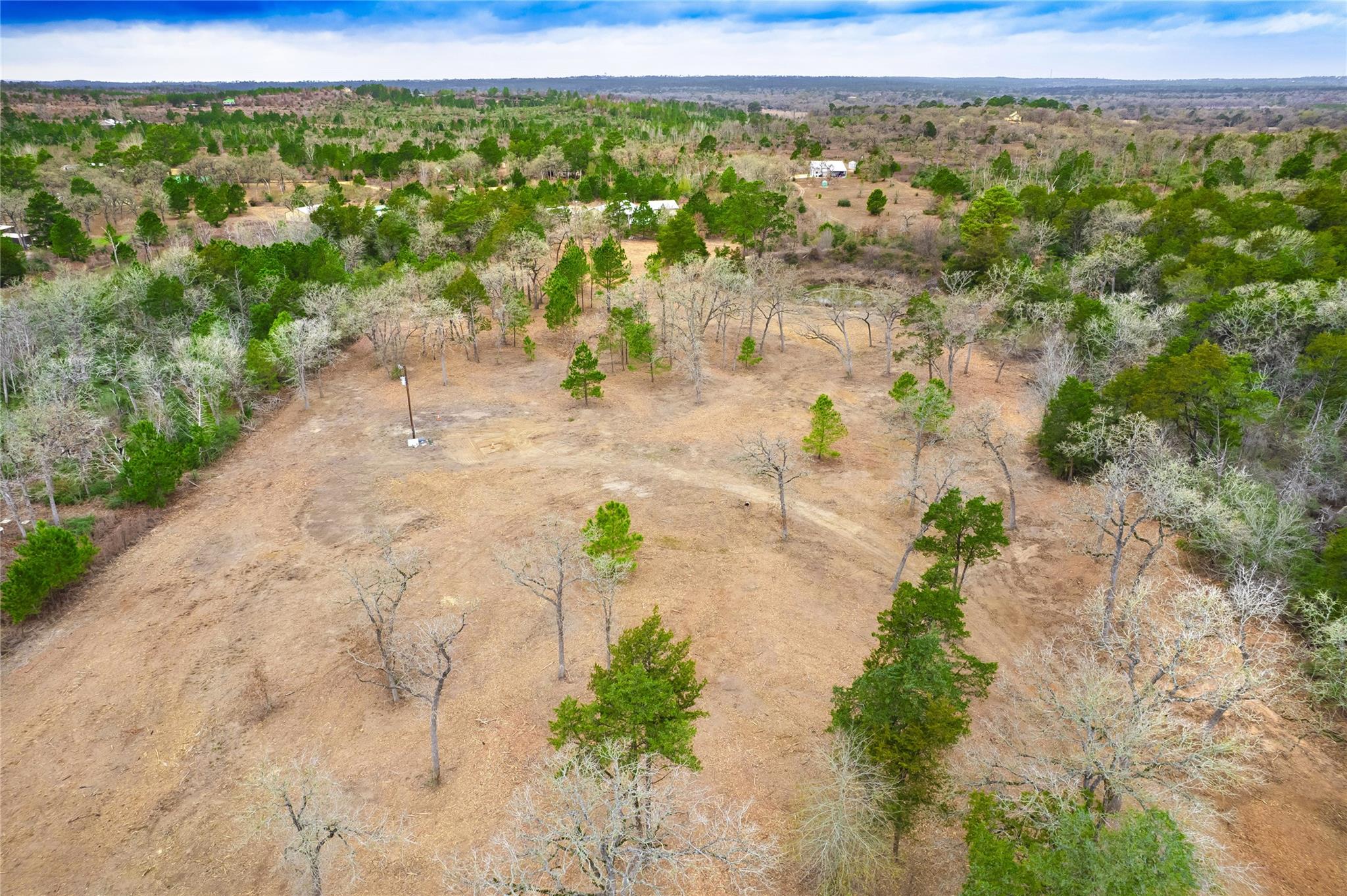 123 Abbey Ln, Smithville, TX 78957