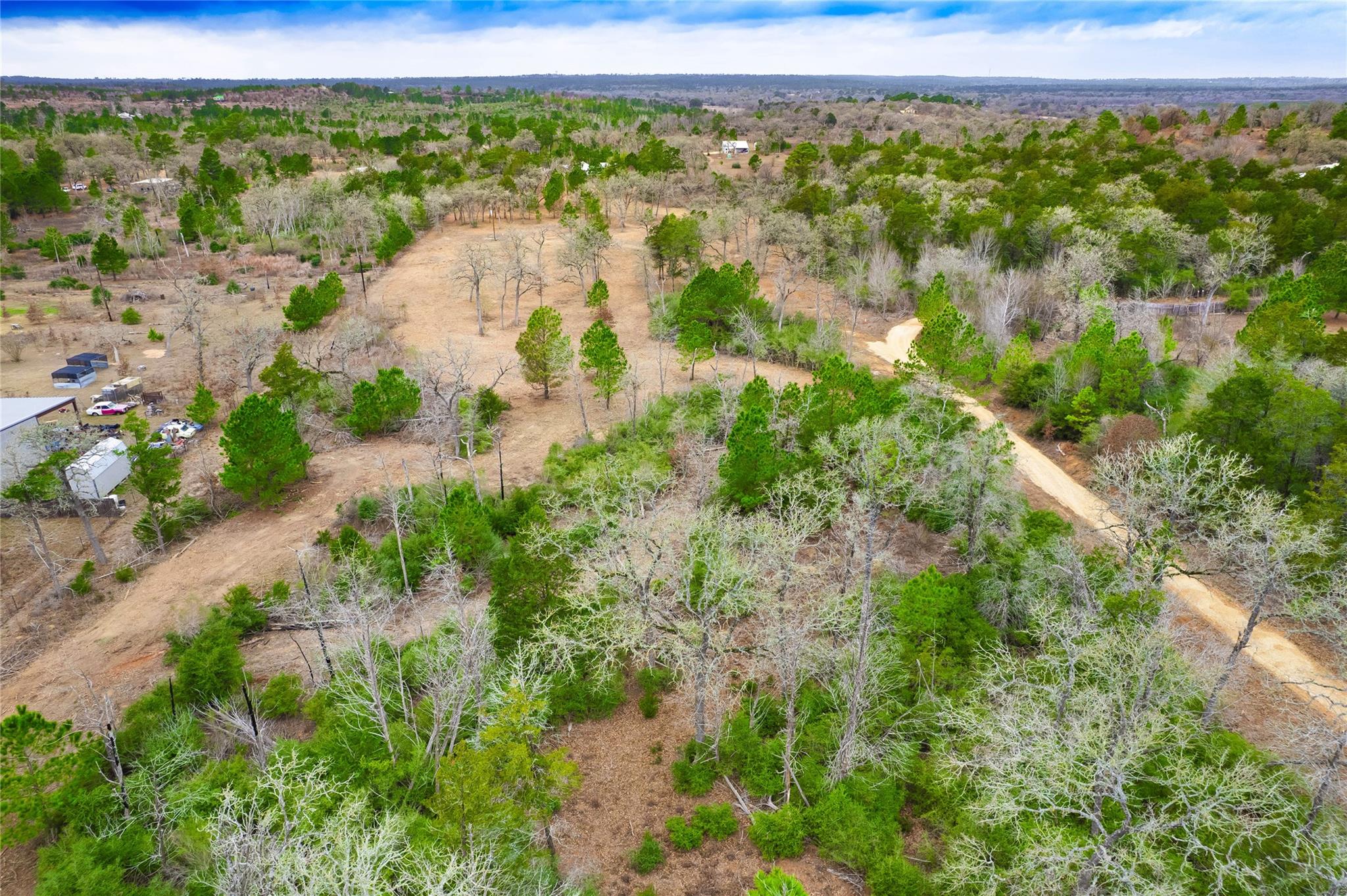 123 Abbey Ln, Smithville, TX 78957