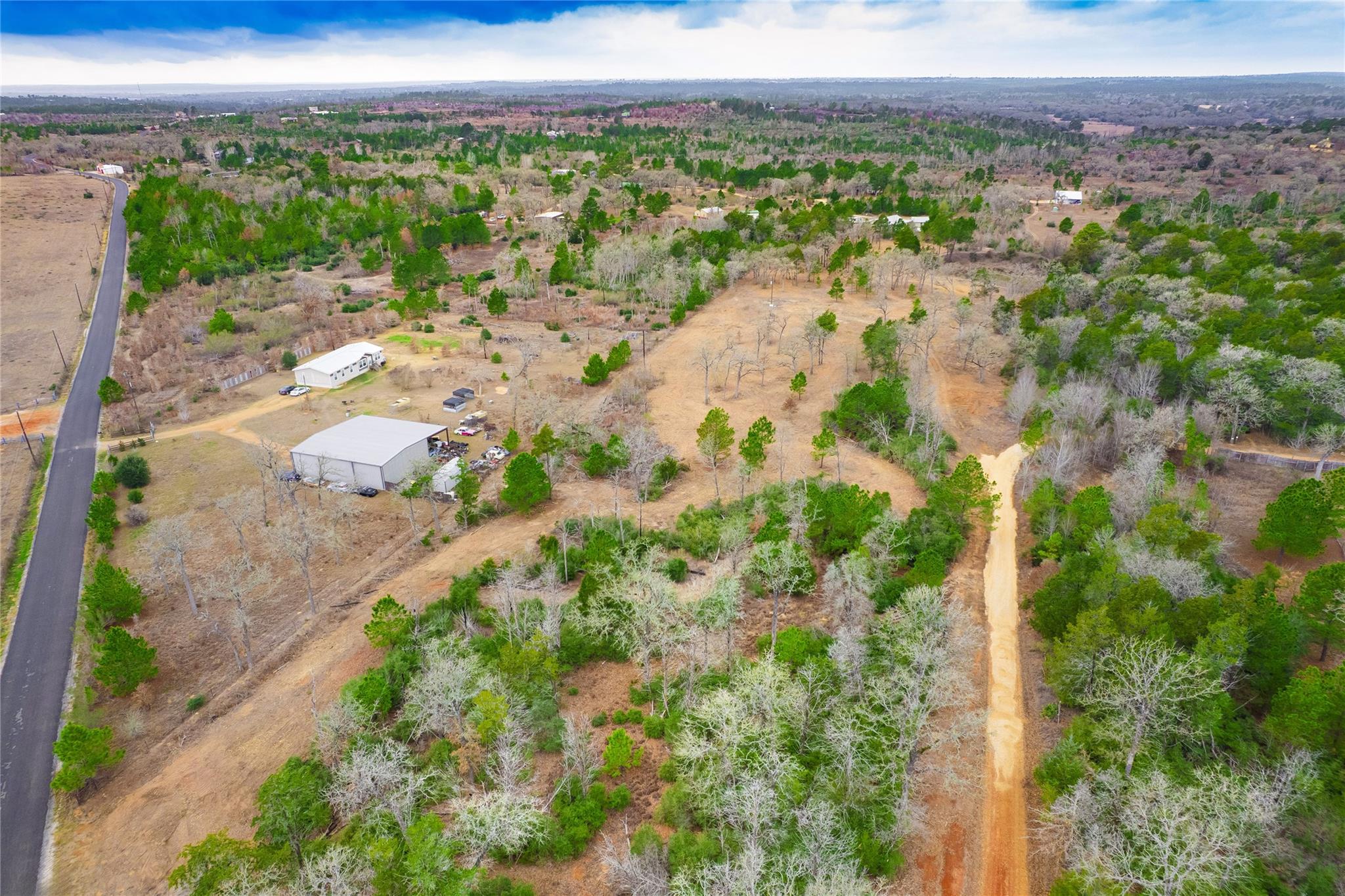 123 Abbey Ln, Smithville, TX 78957