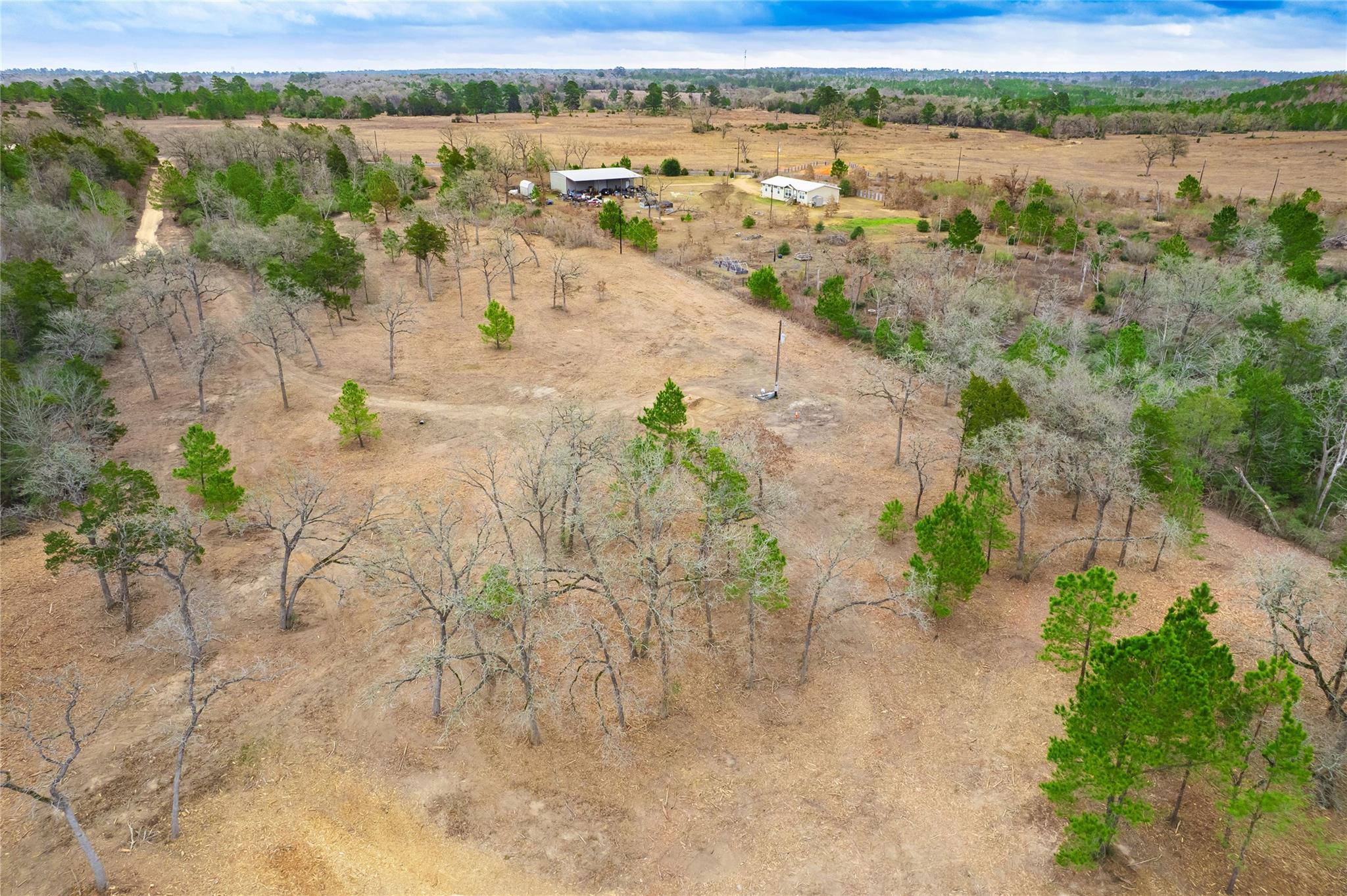 123 Abbey Ln, Smithville, TX 78957