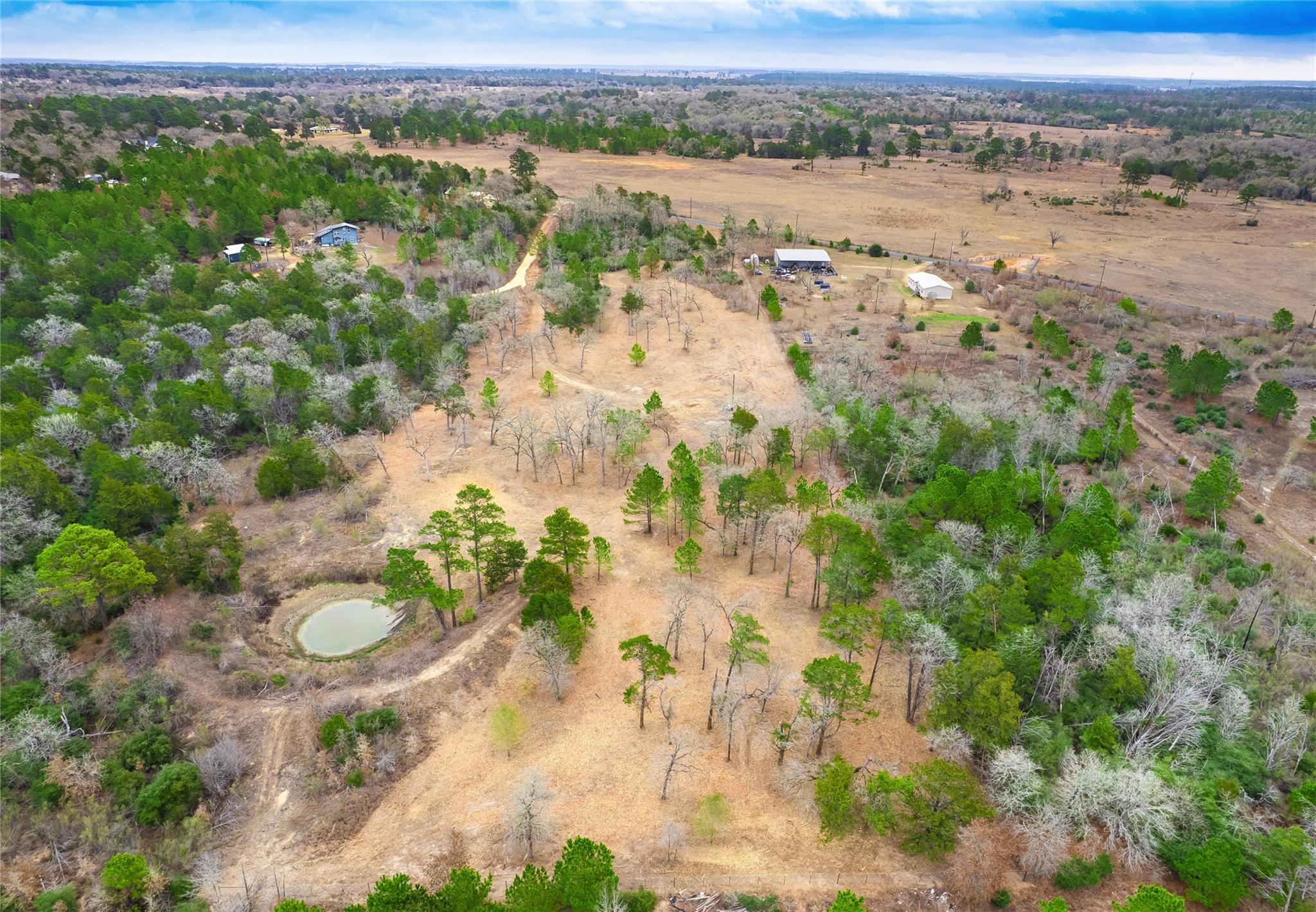 123 Abbey Ln, Smithville, TX 78957