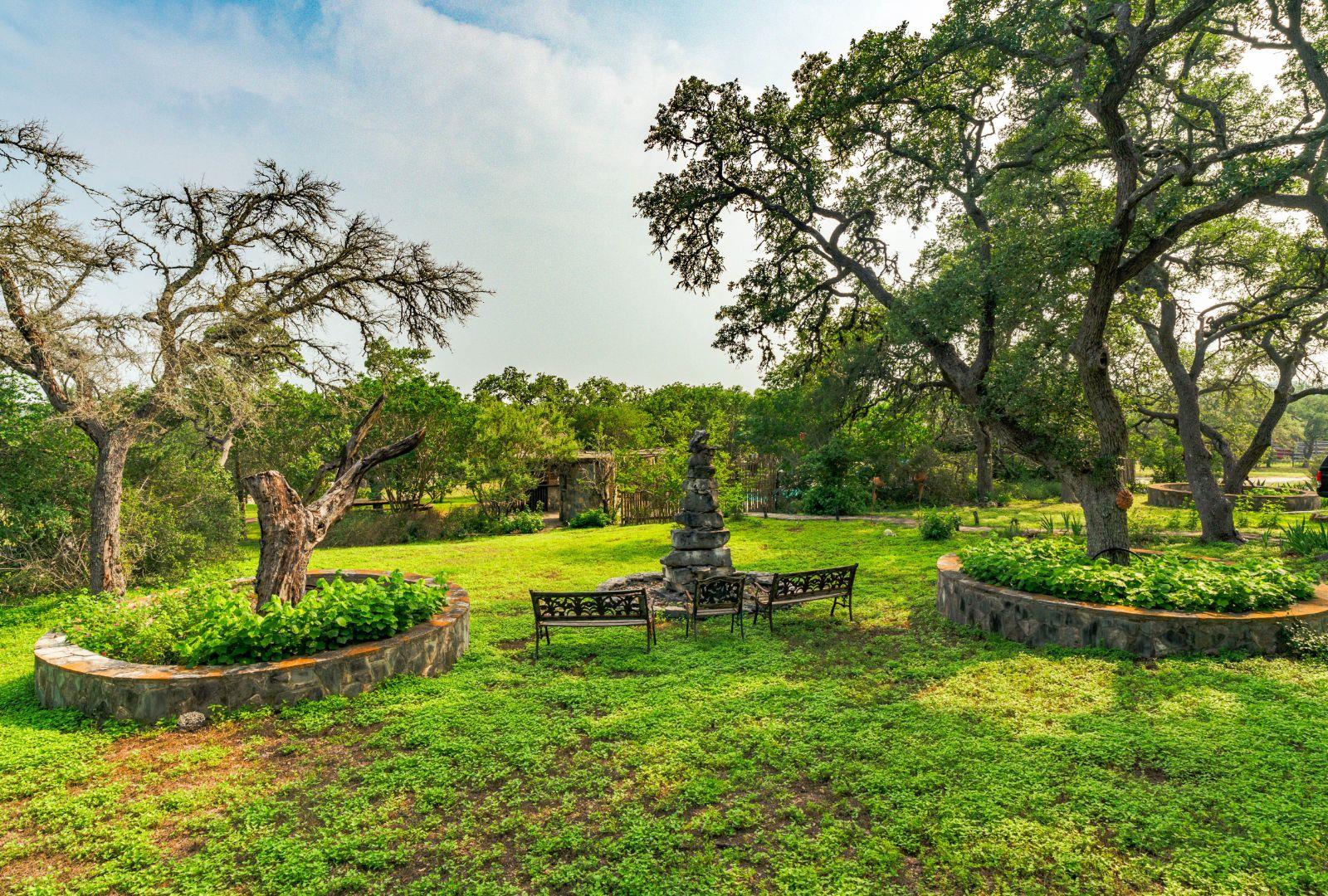 00000 Oakwood Loop, Wimberley, TX 78676
