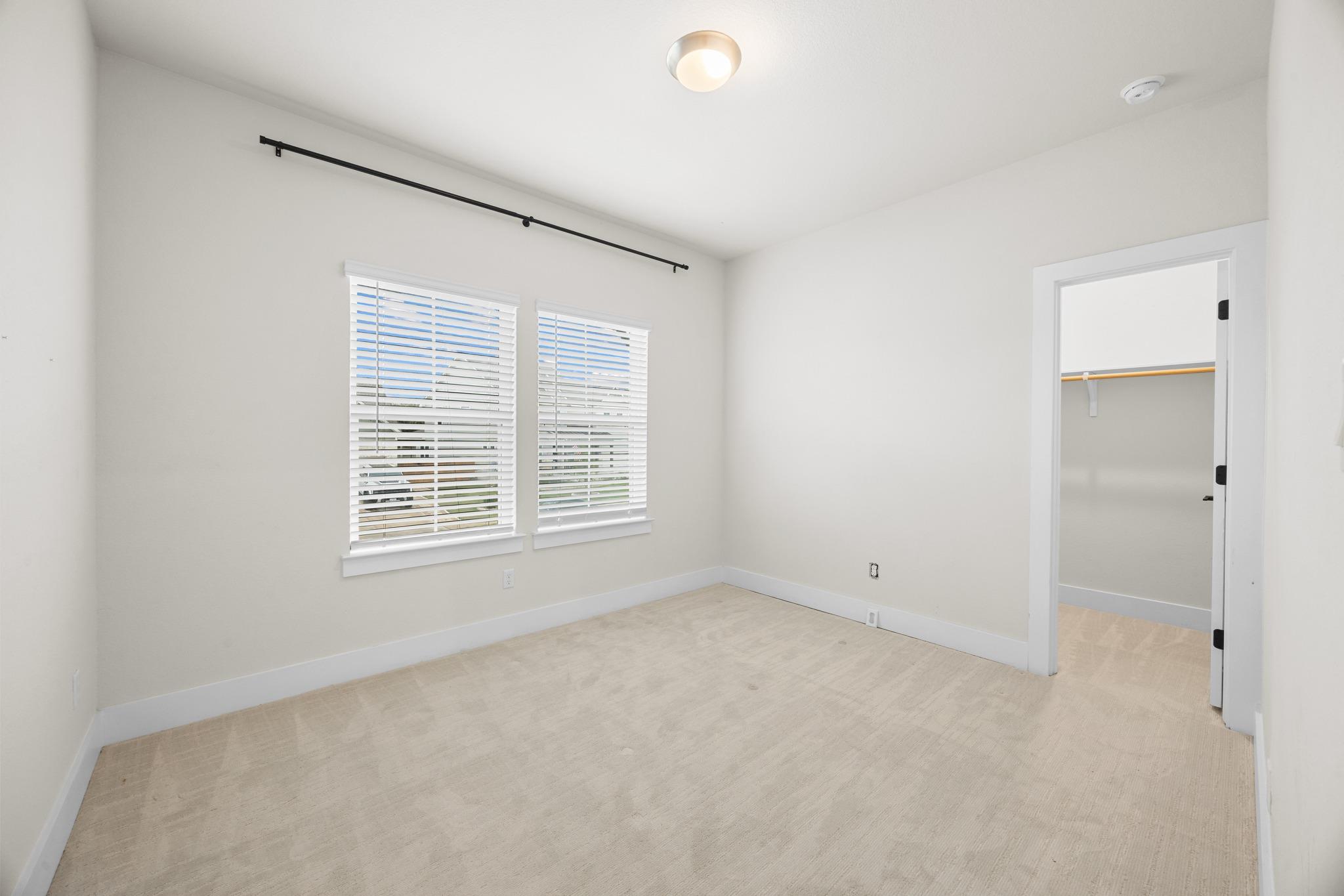 997 Sage Thrasher Cir, Dripping Springs, TX 78620