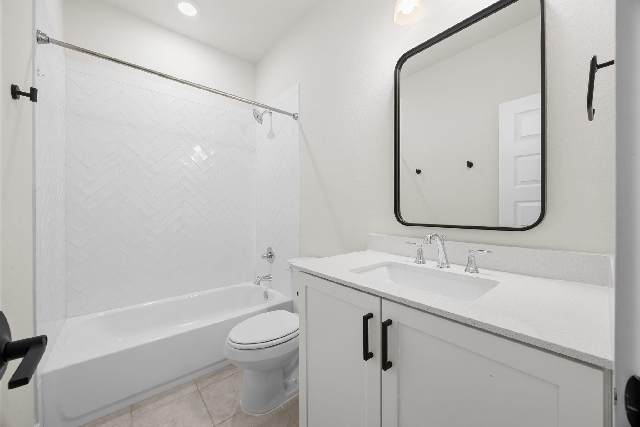 997 Sage Thrasher Cir, Dripping Springs, TX 78620