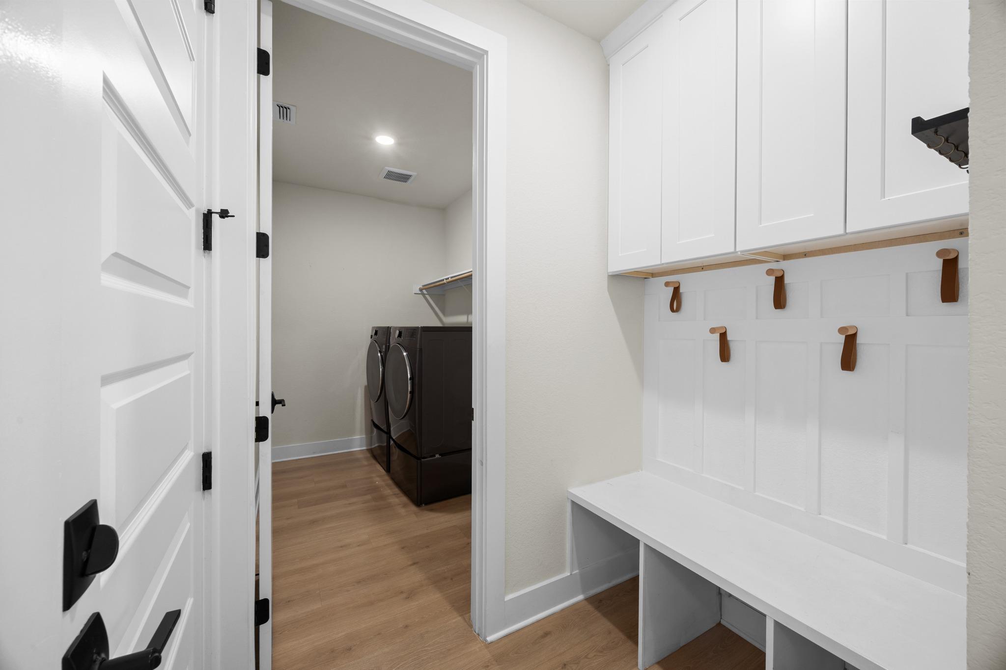 997 Sage Thrasher Cir, Dripping Springs, TX 78620