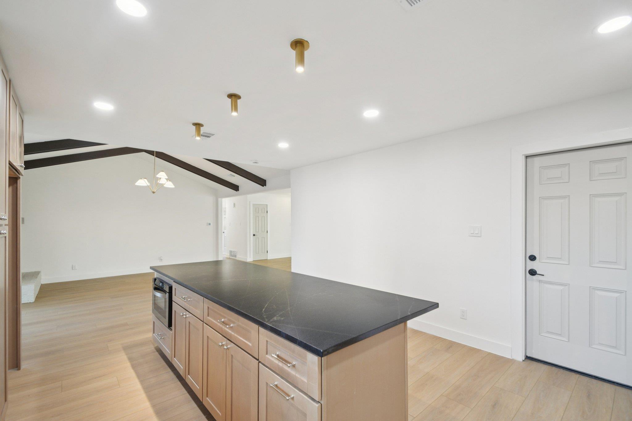 5403 Fairmont Cir, Austin, TX 78745