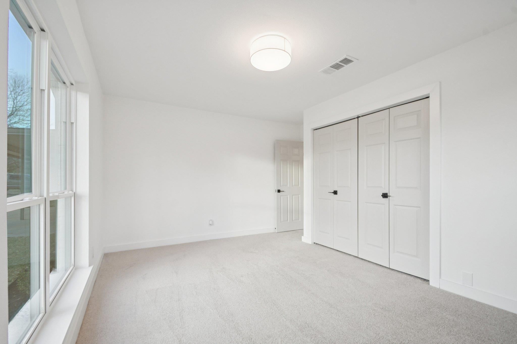 5403 Fairmont Cir, Austin, TX 78745