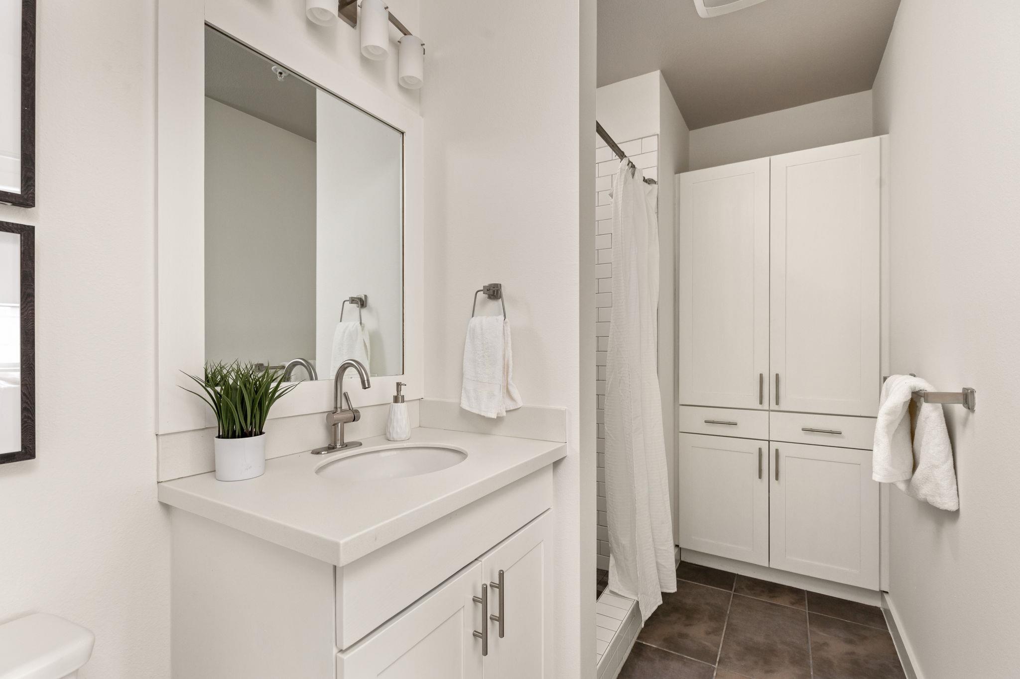 1301 Chicon St # 203, Austin, TX 78702