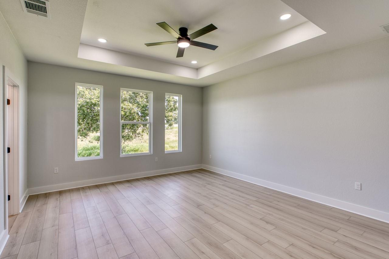 101 Olympia Hills Ct, Kingsland, TX 78639