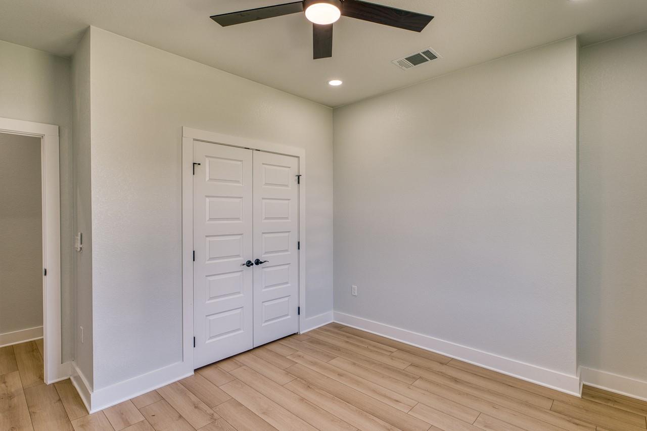 101 Olympia Hills Ct, Kingsland, TX 78639