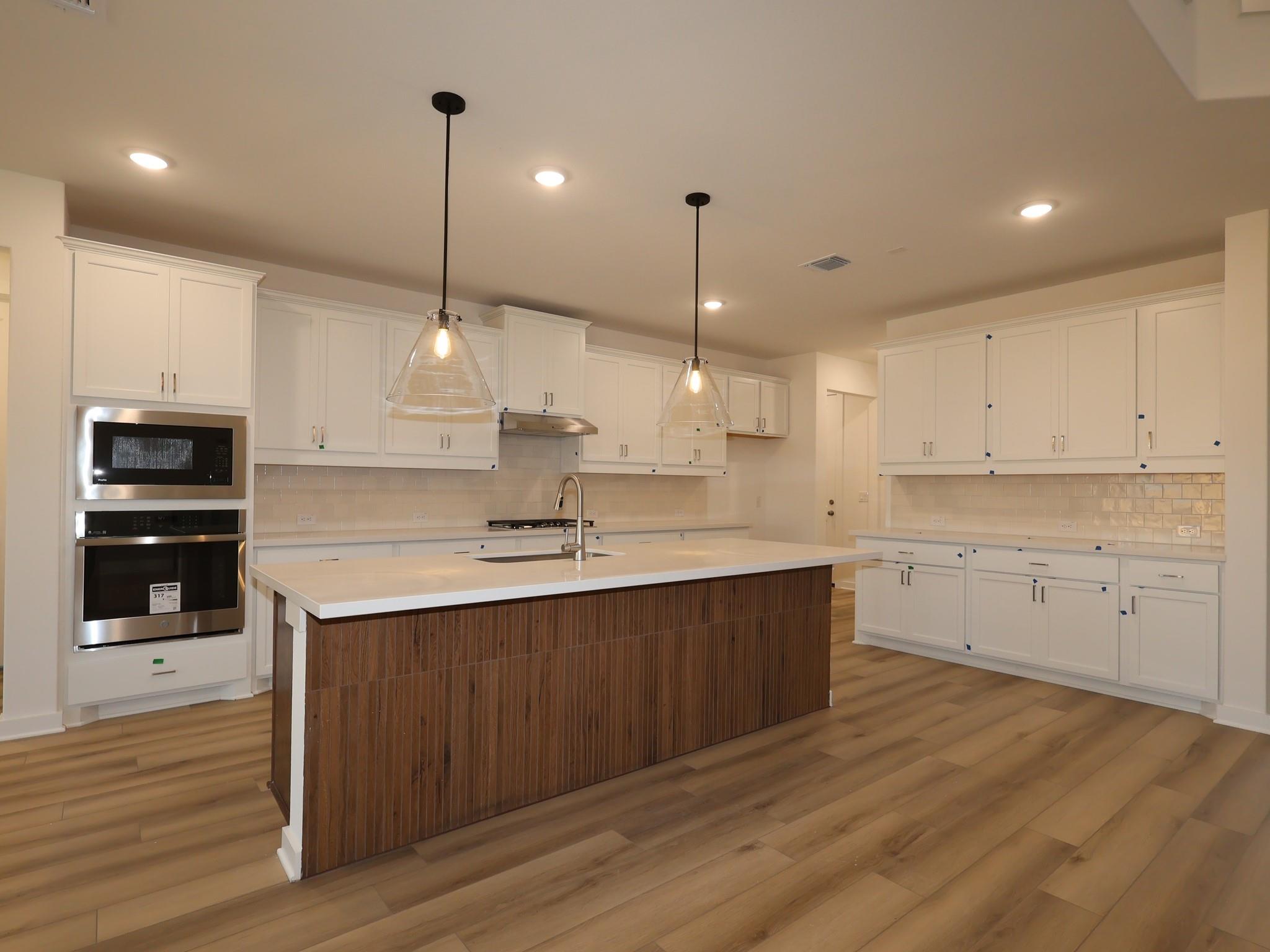 3705 Helena Way, Leander, TX 78641