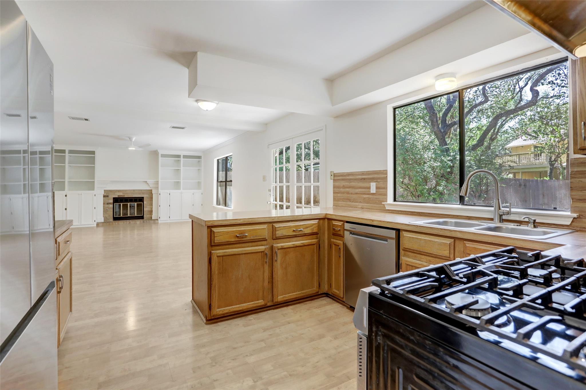 12022 Cherie Dr, Austin, TX 78758