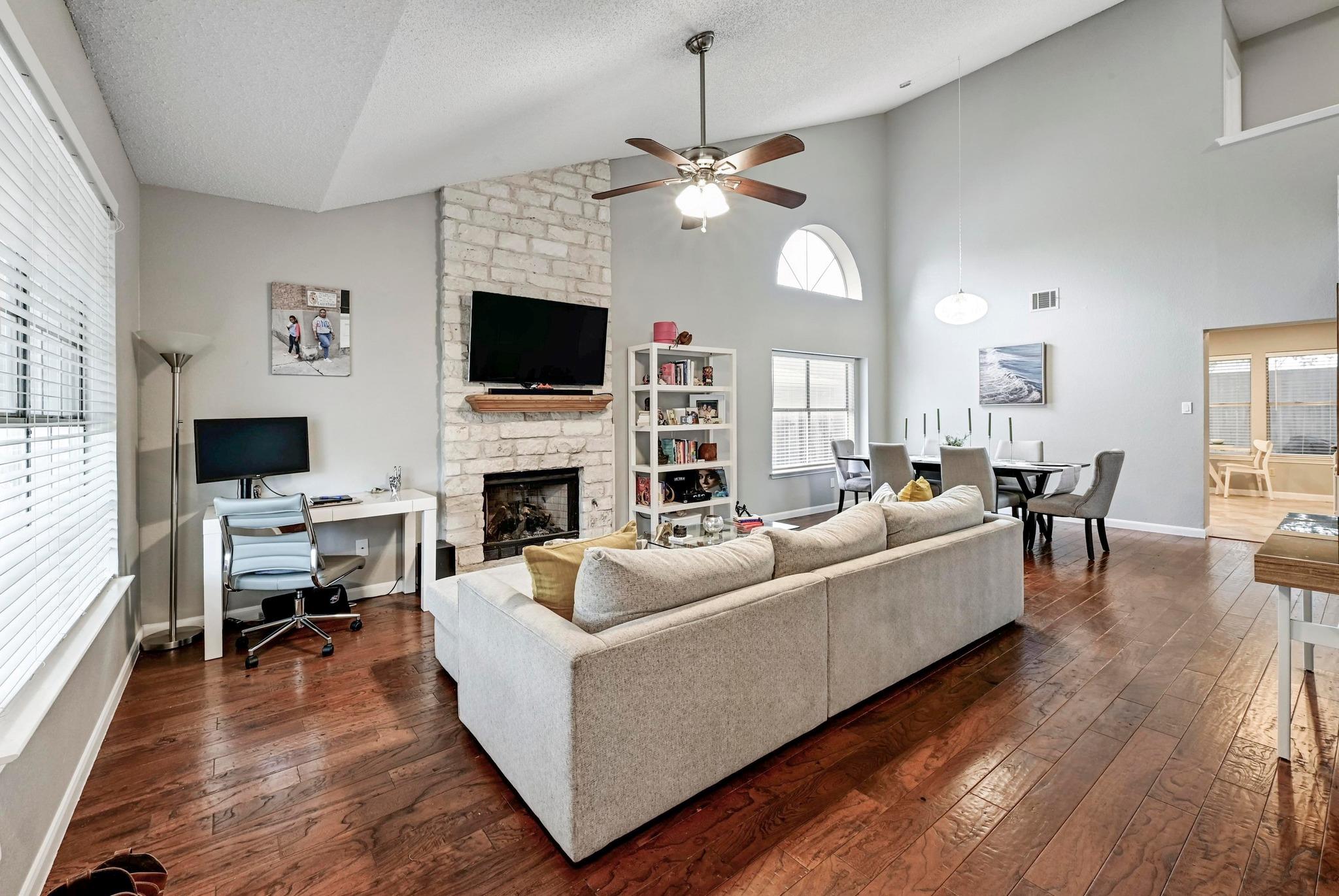 11002 Watchful Fox Dr, Austin, TX 78748