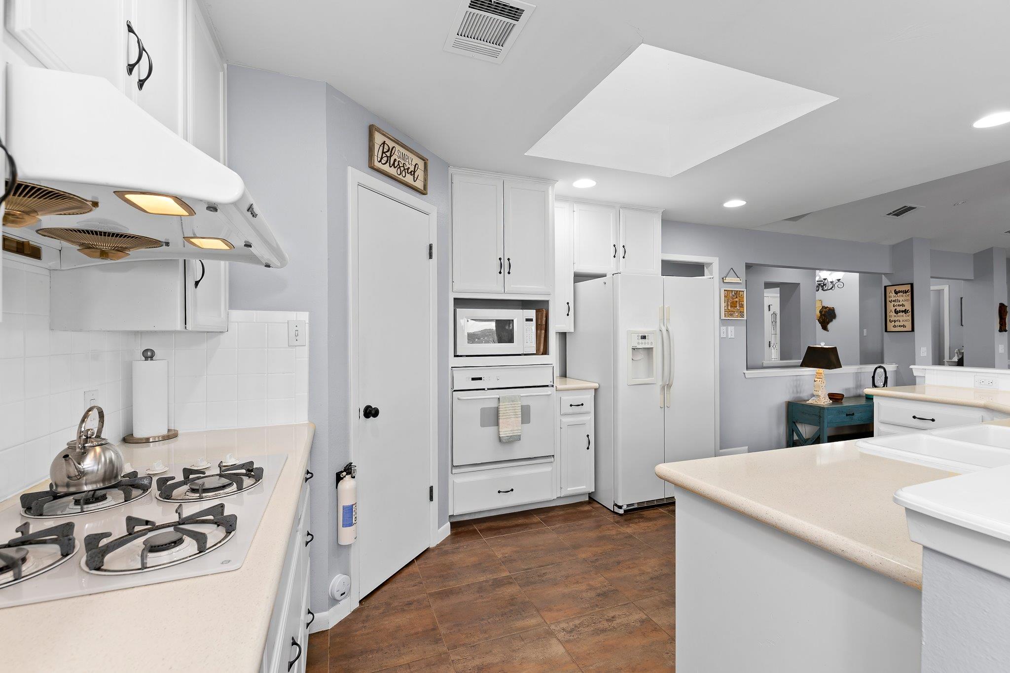 21629 High Dr, Lago Vista, TX 78645