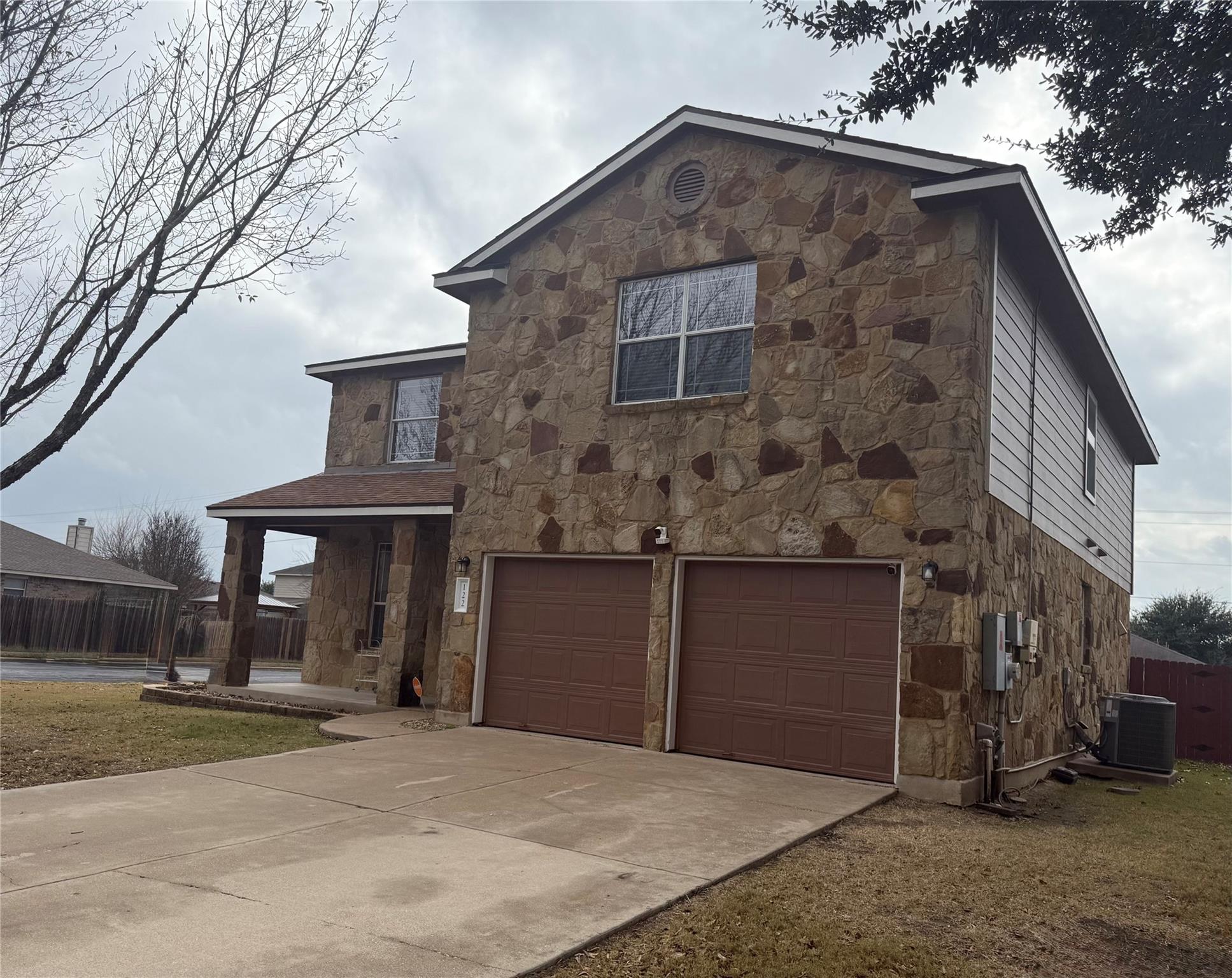 122 Mossy Rock Cv, Hutto, TX 78634