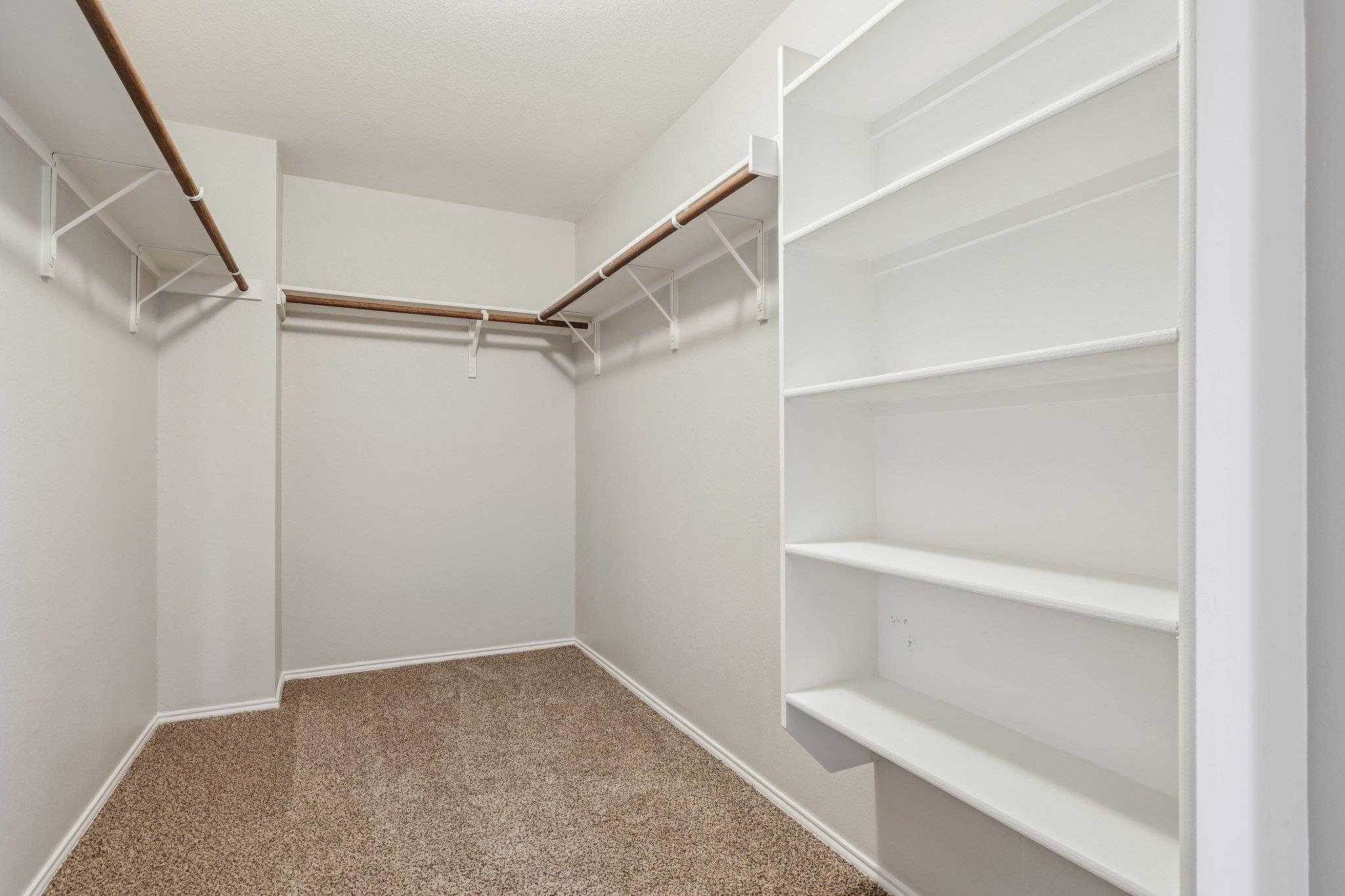 122 Mossy Rock Cv, Hutto, TX 78634