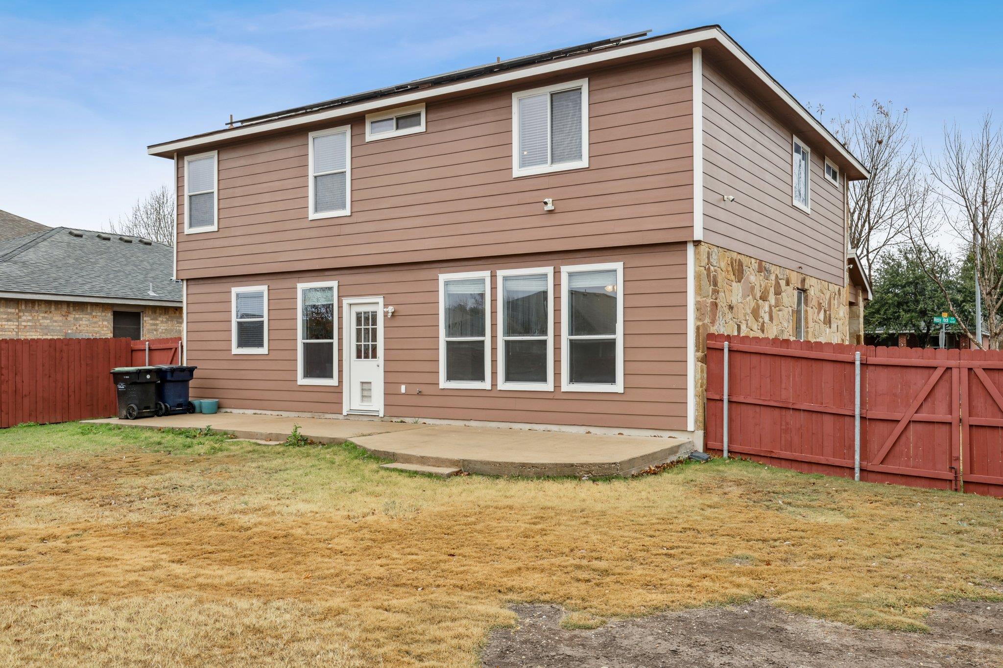 122 Mossy Rock Cv, Hutto, TX 78634