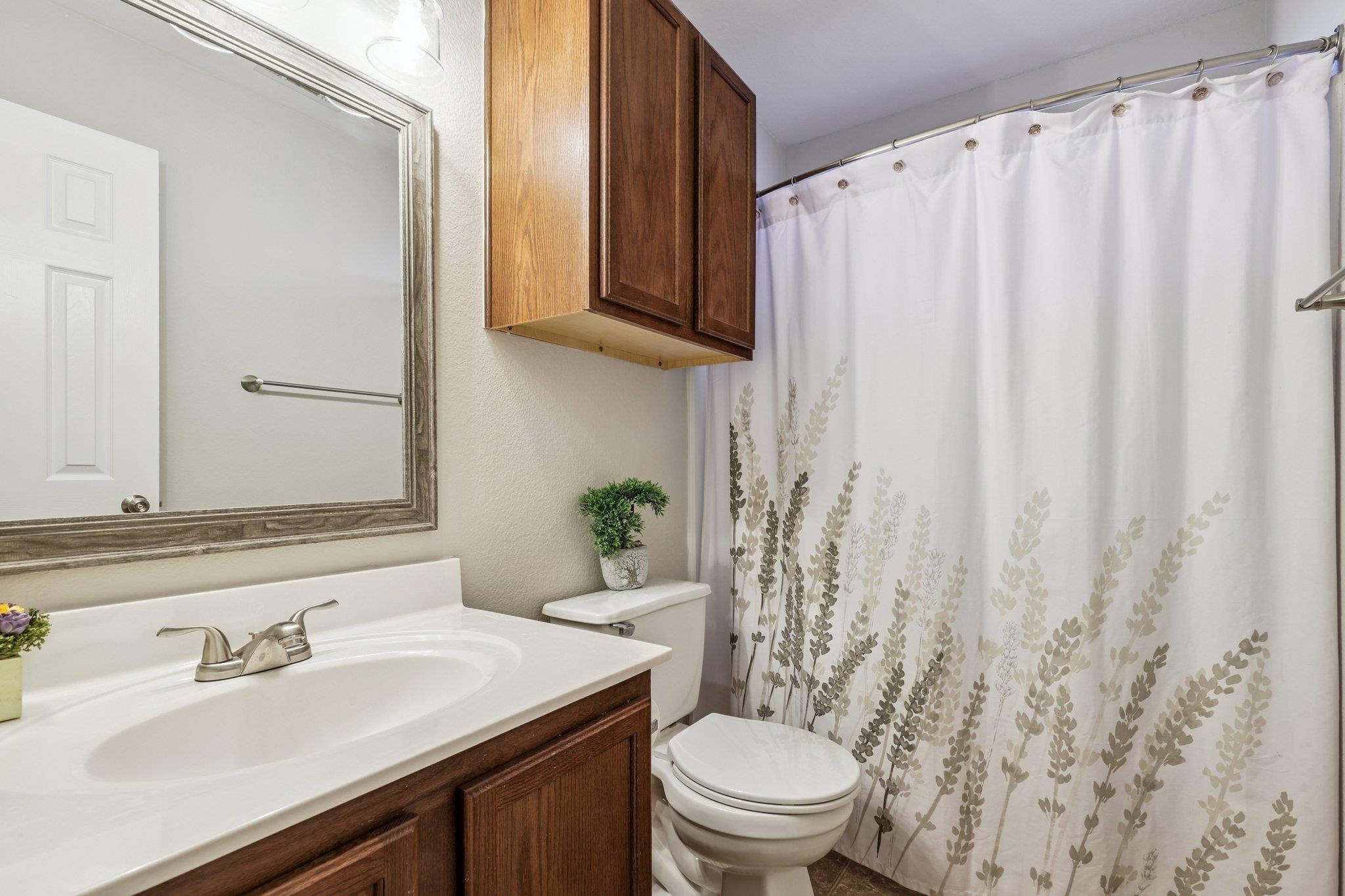 122 Mossy Rock Cv, Hutto, TX 78634