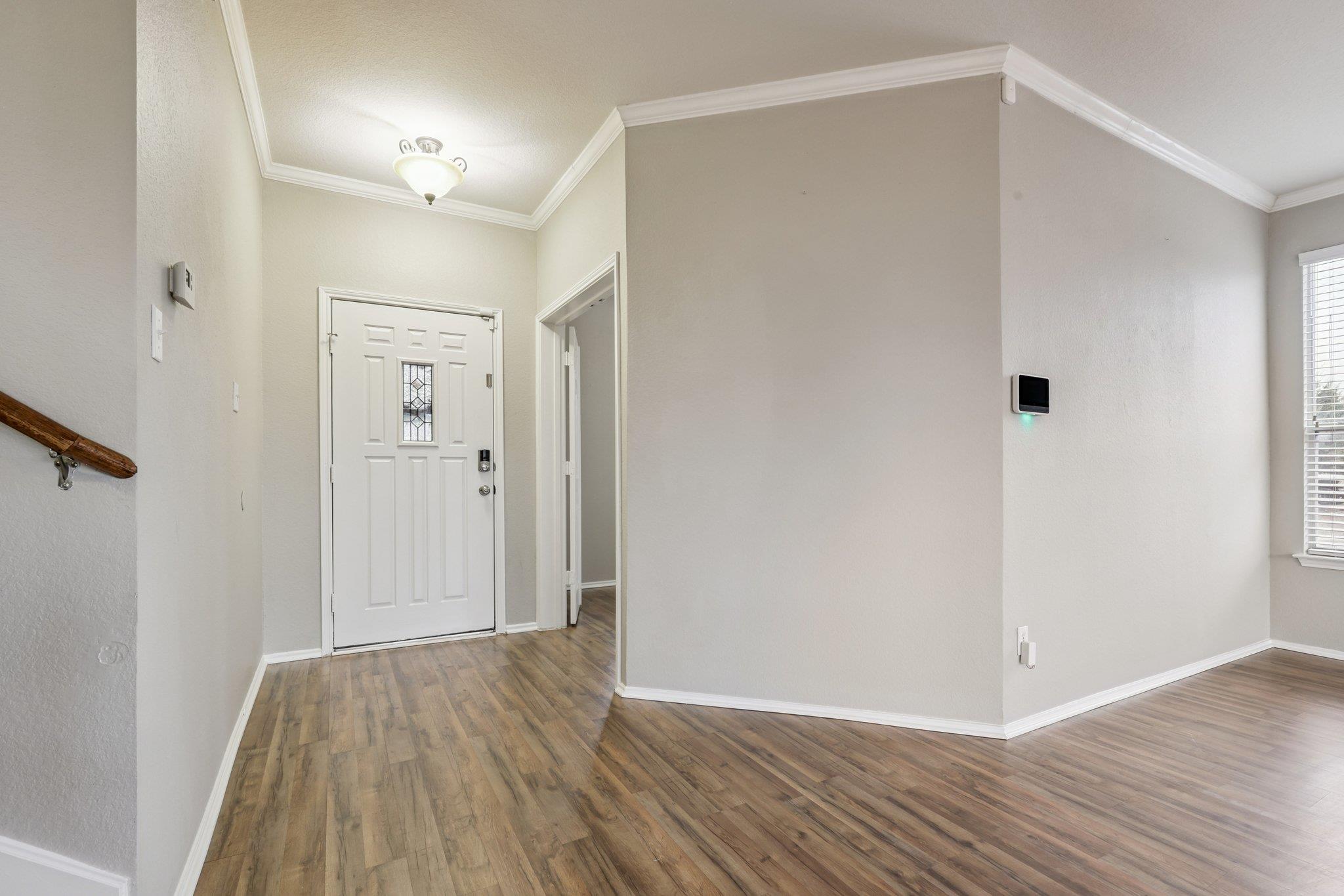 122 Mossy Rock Cv, Hutto, TX 78634