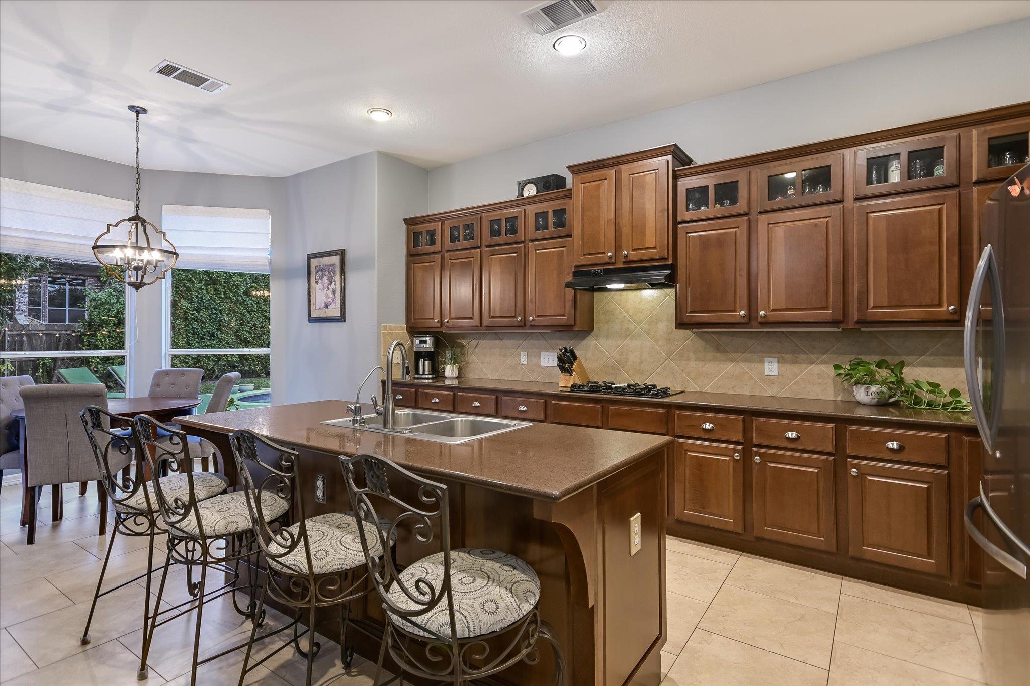 1512 Lake Forest Cv, Round Rock, TX 78665