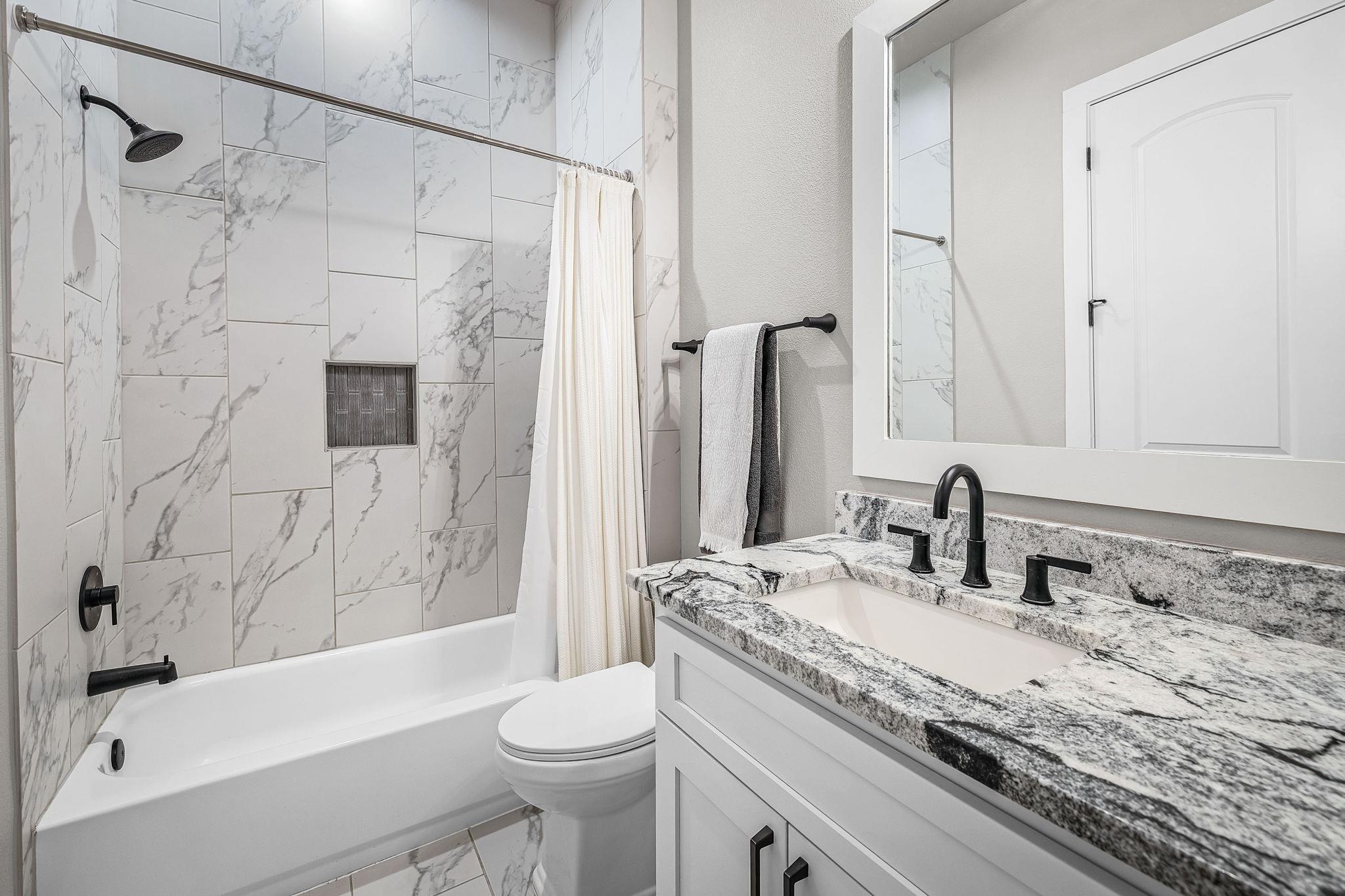 1326 Via Principale, New Braunfels, TX 78132