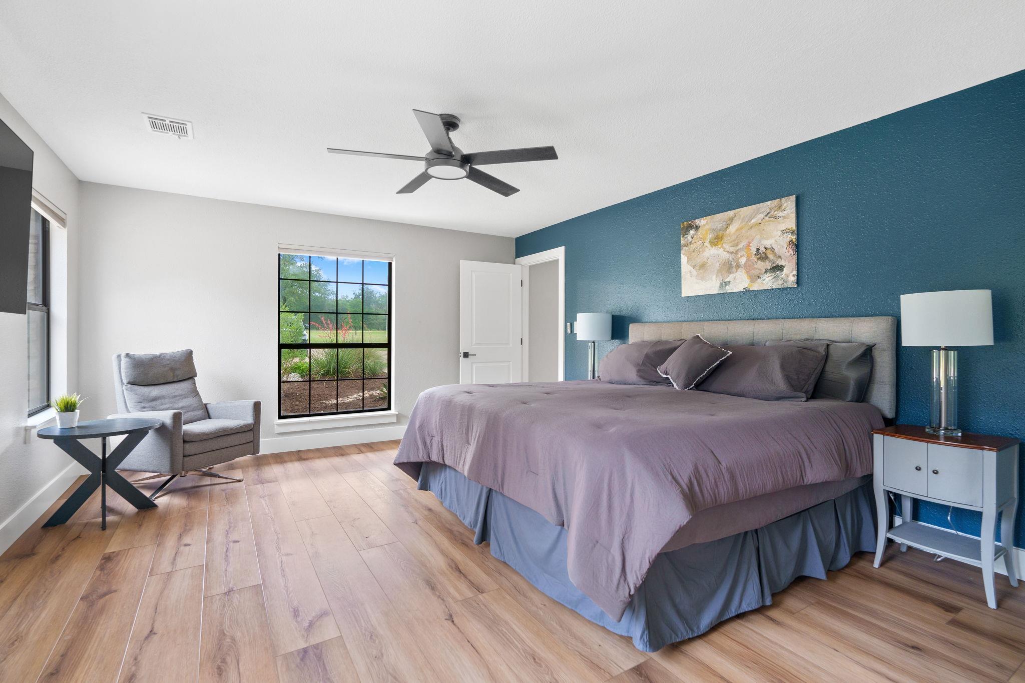 812 Post Oak Dr, Dripping Springs, TX 78620