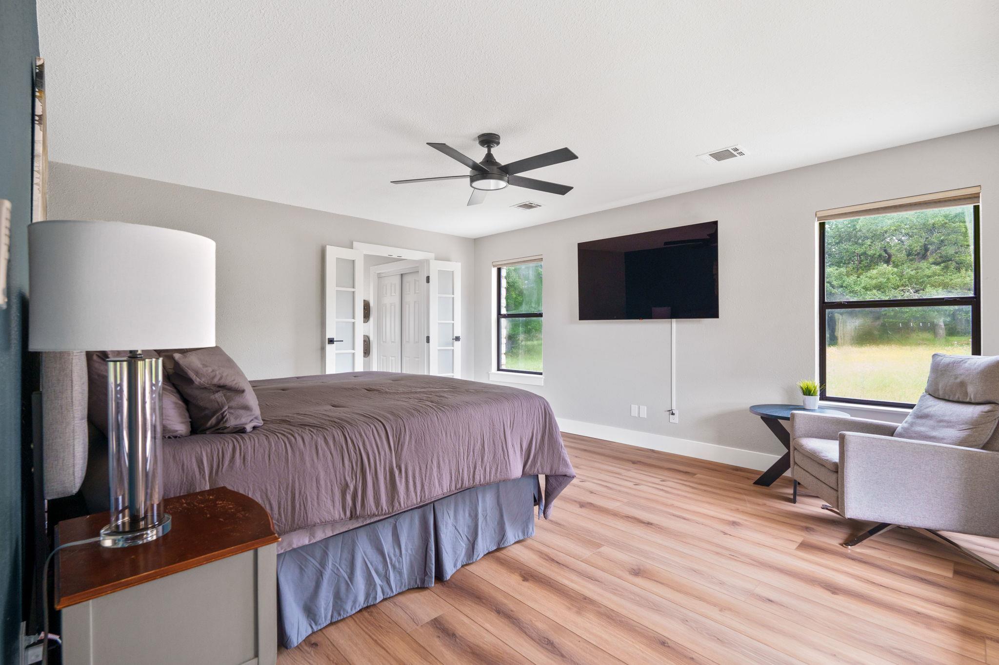 812 Post Oak Dr, Dripping Springs, TX 78620