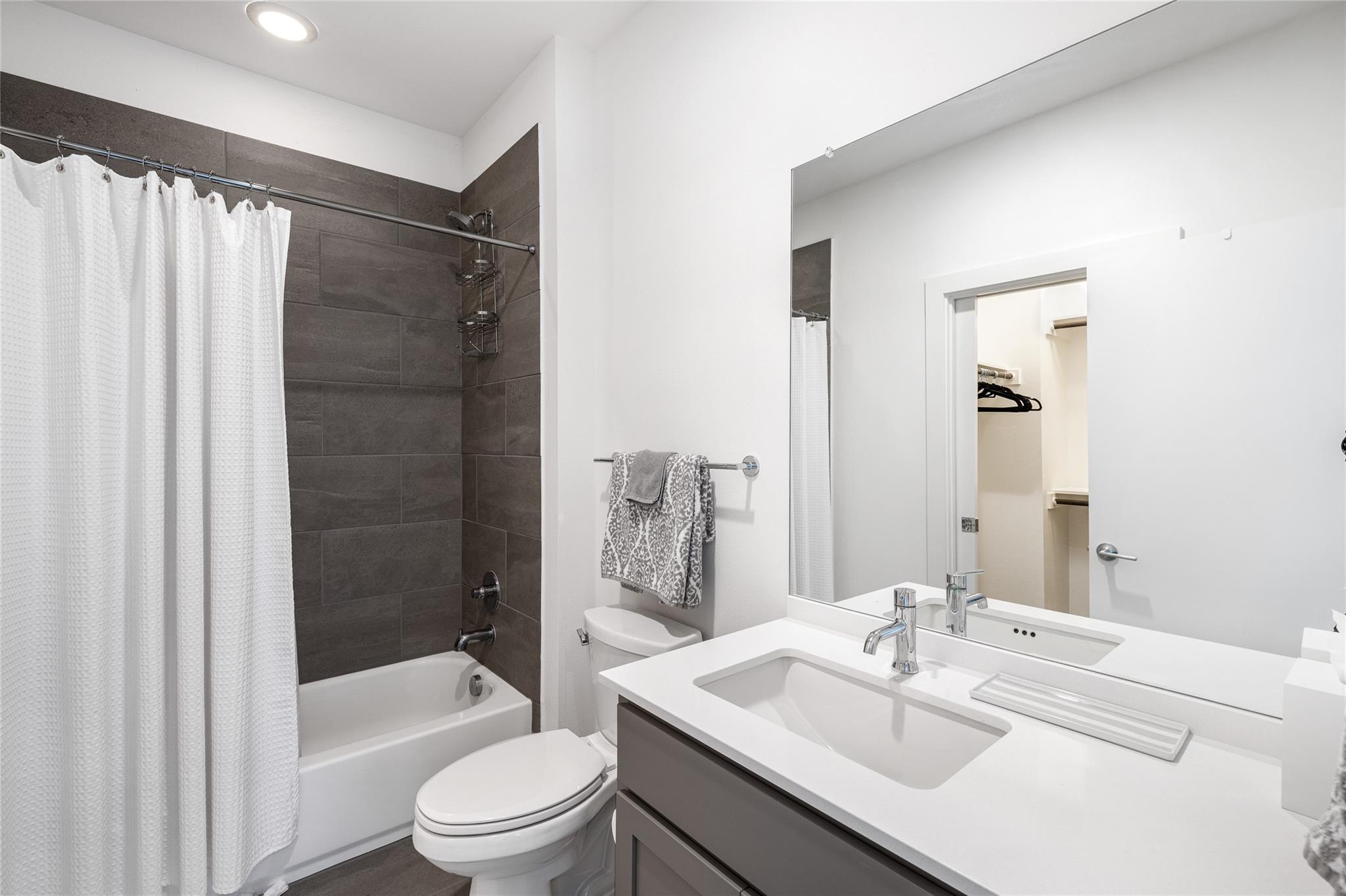 814 N Bluff Dr # 95, Austin, TX 78745